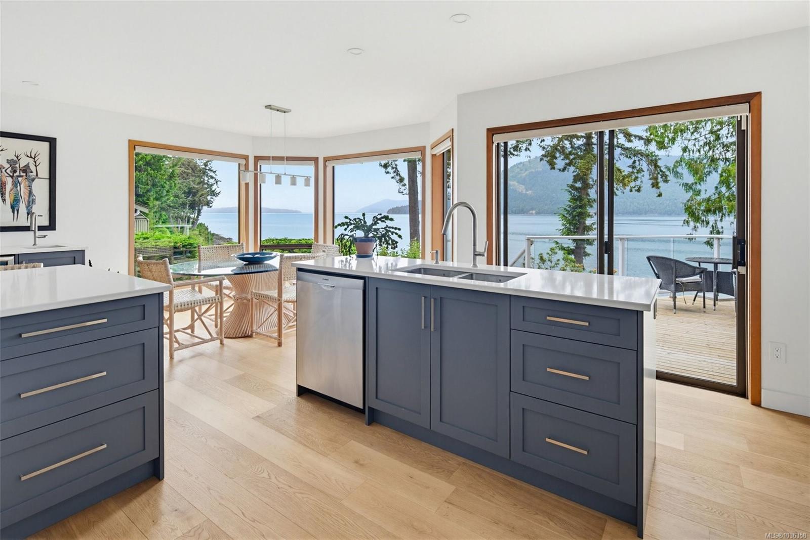 958 Lands End Rd