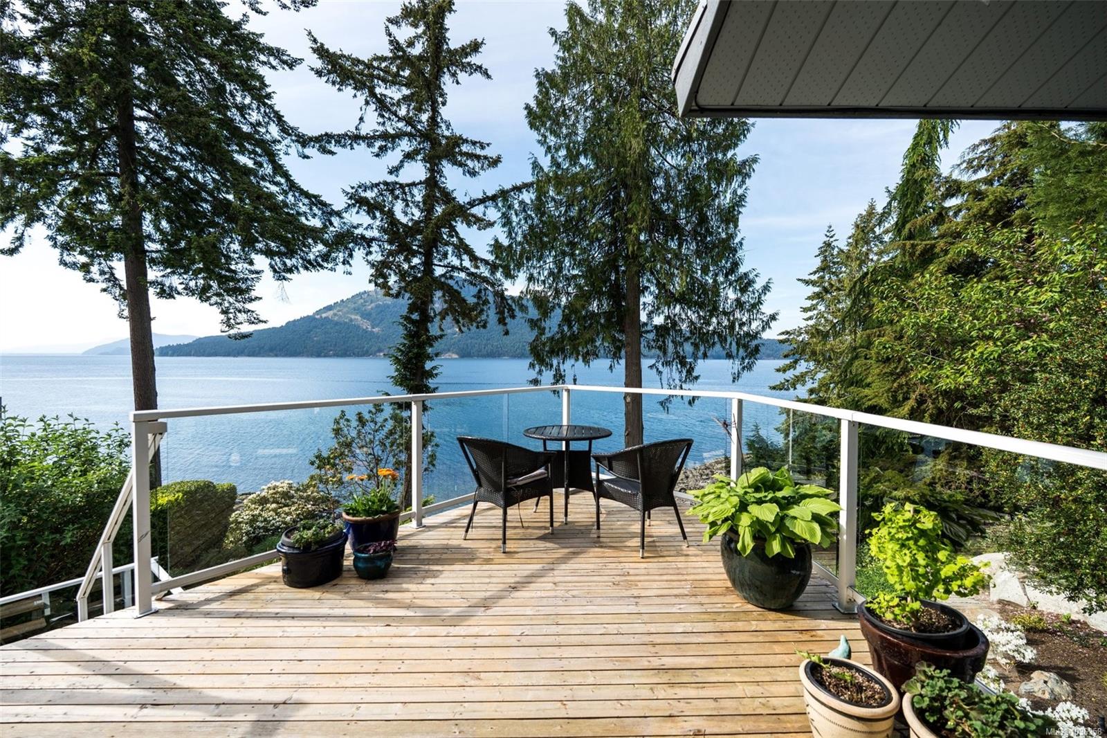 958 Lands End Rd