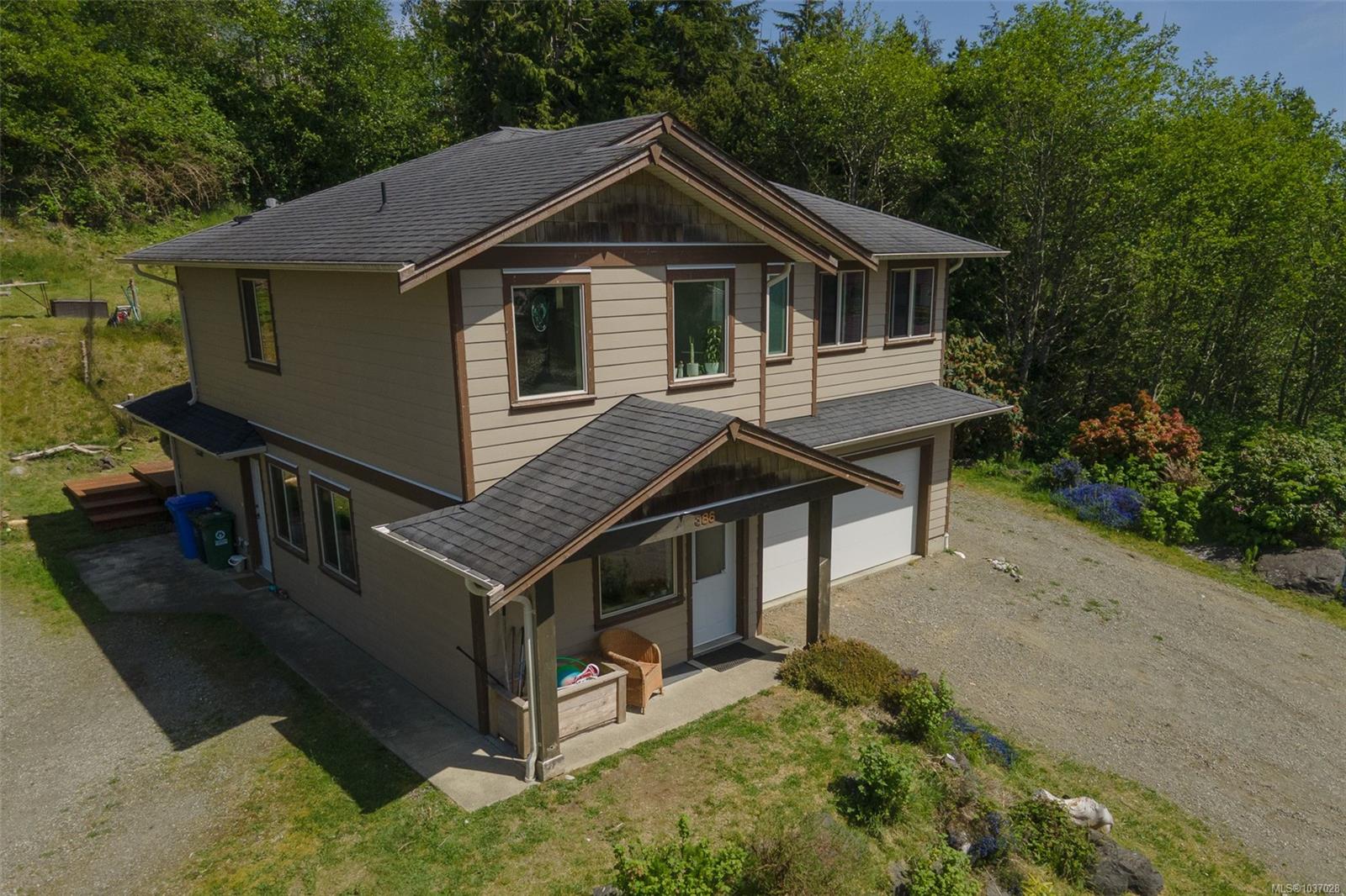 386 Pacific Cres