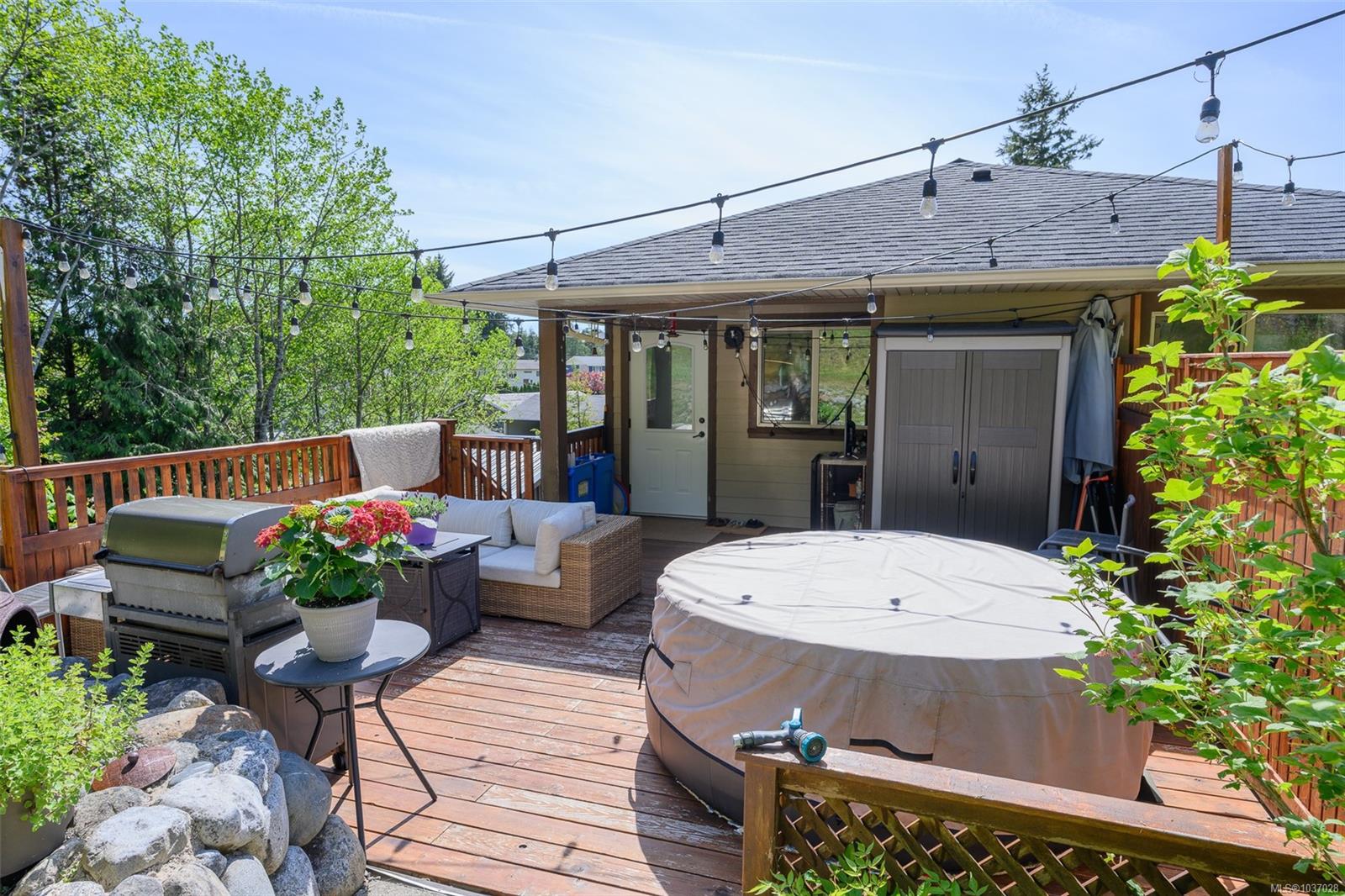 386 Pacific Cres