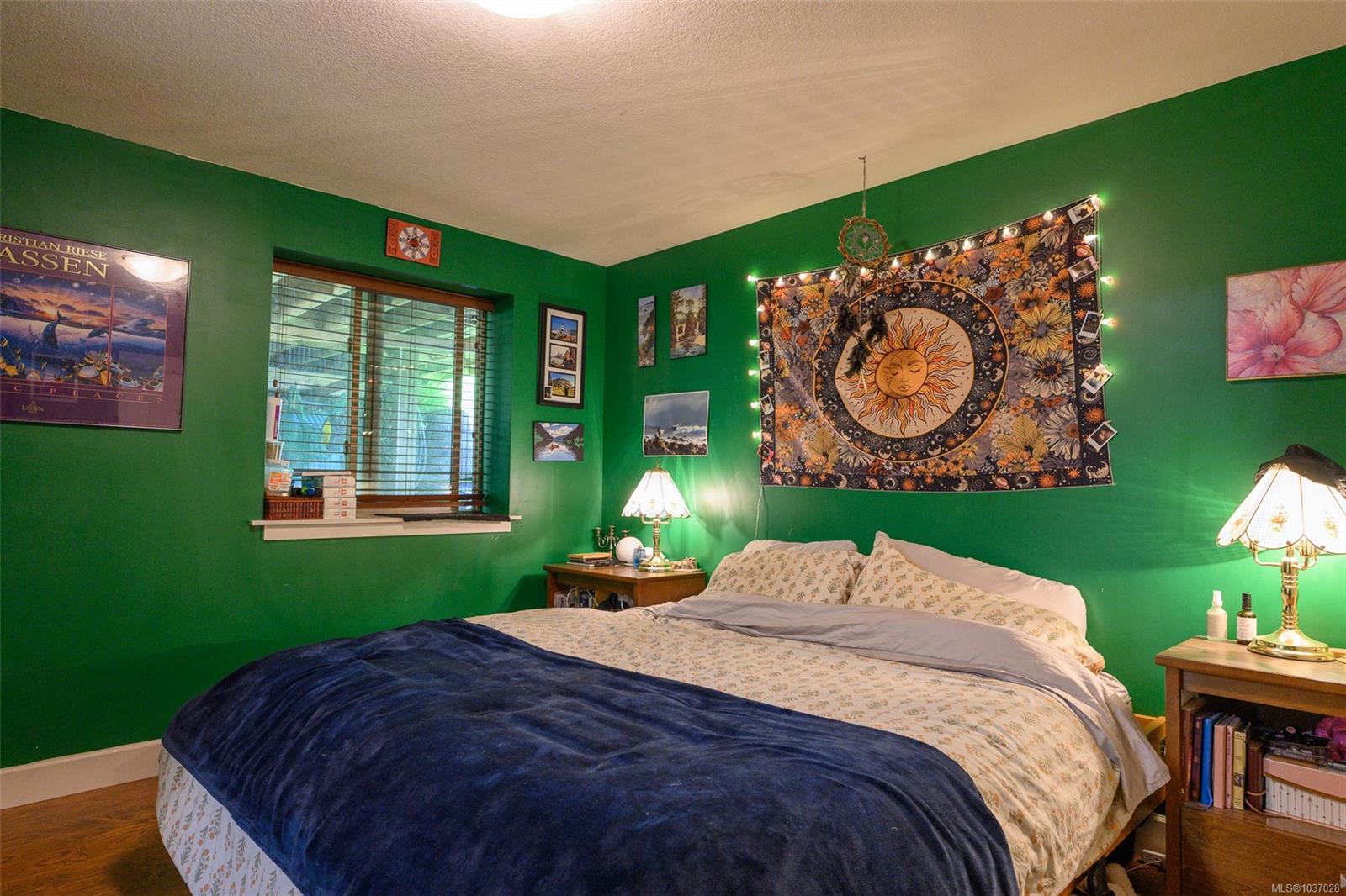386 Pacific Cres