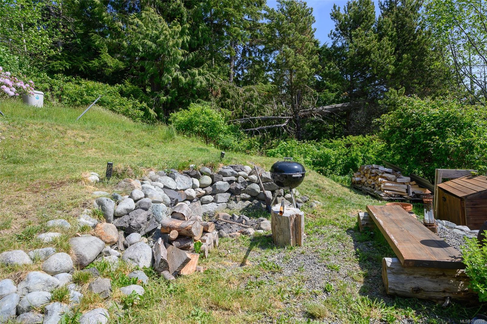 386 Pacific Cres