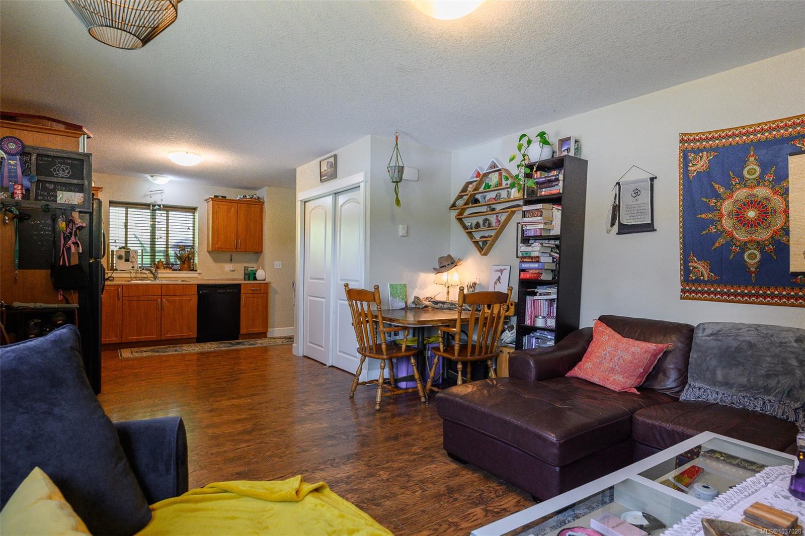386 Pacific Cres