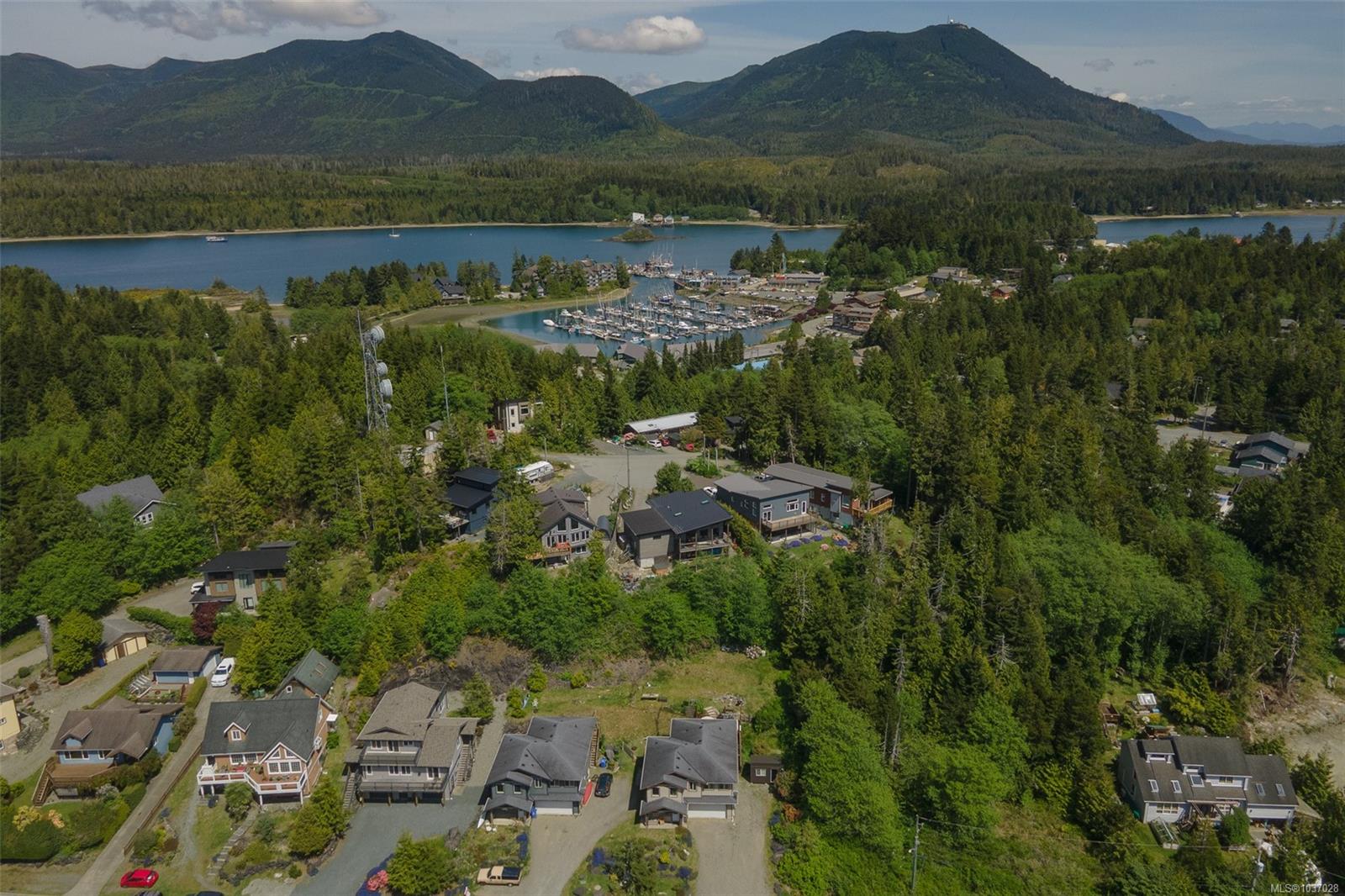 386 Pacific Cres