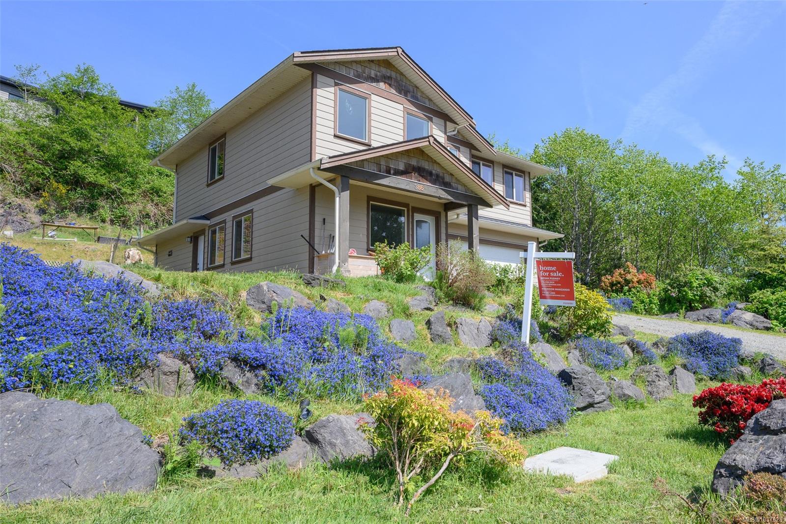 386 Pacific Cres