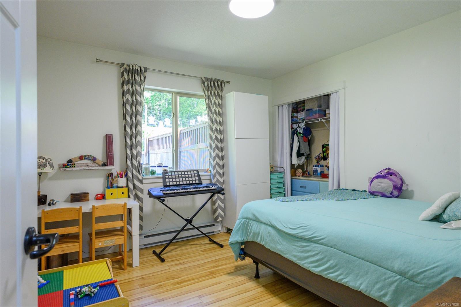386 Pacific Cres