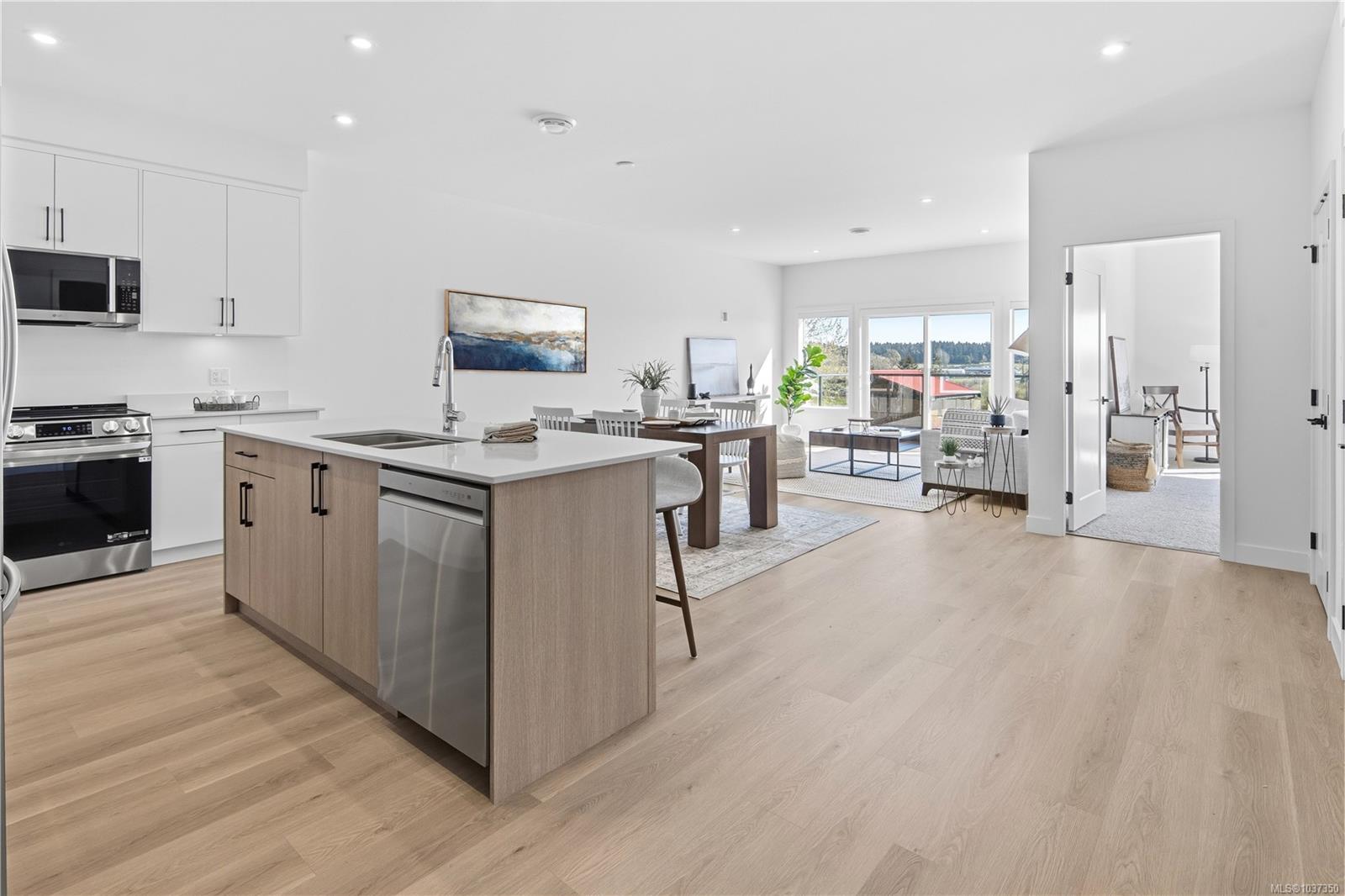 7057 Central Saanich Rd Unit: 301