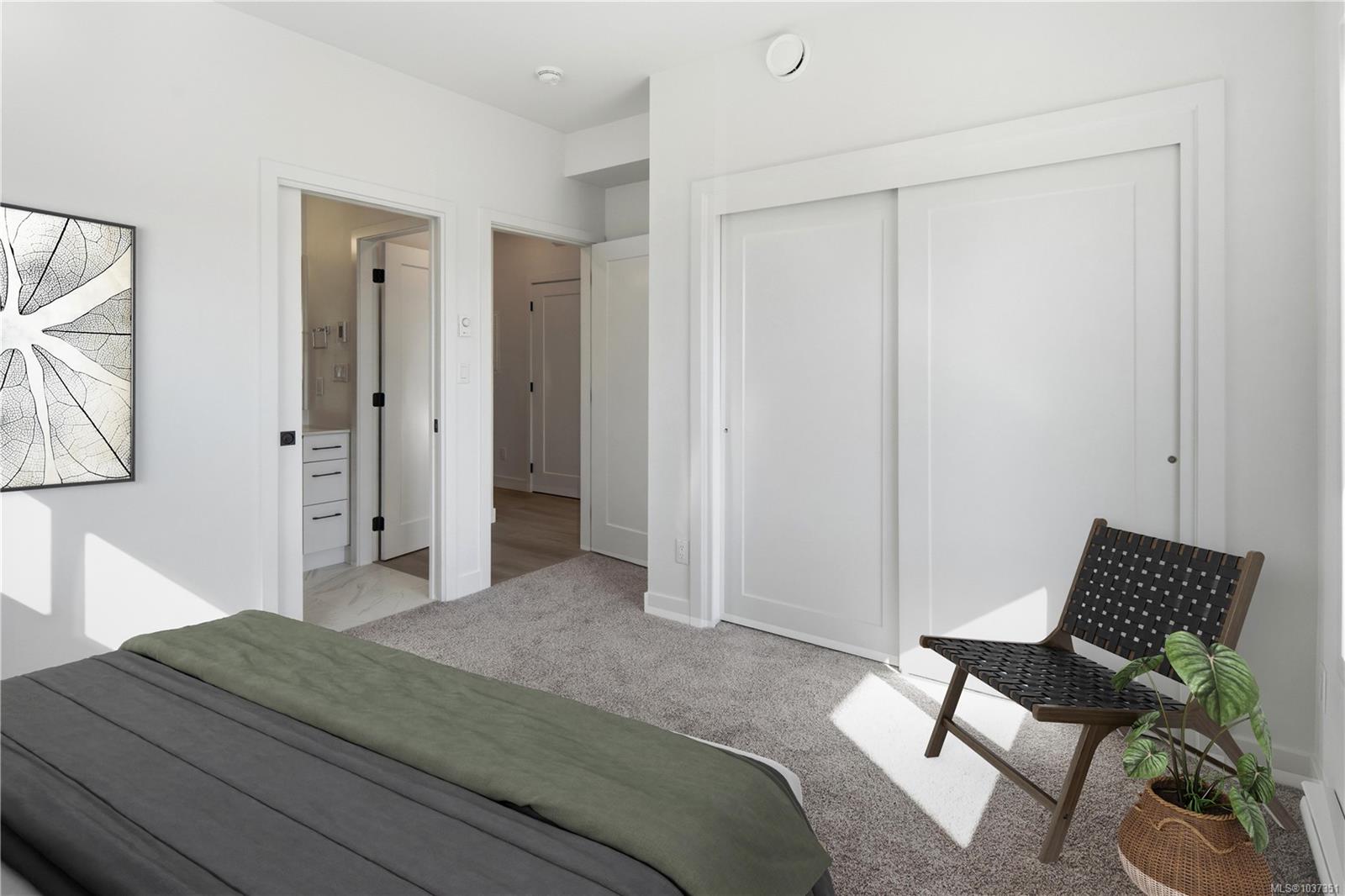 7057 Central Saanich Rd Unit: 101