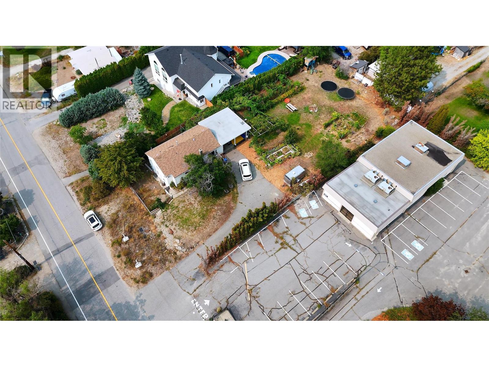 9704 & 9700 JULIA Street