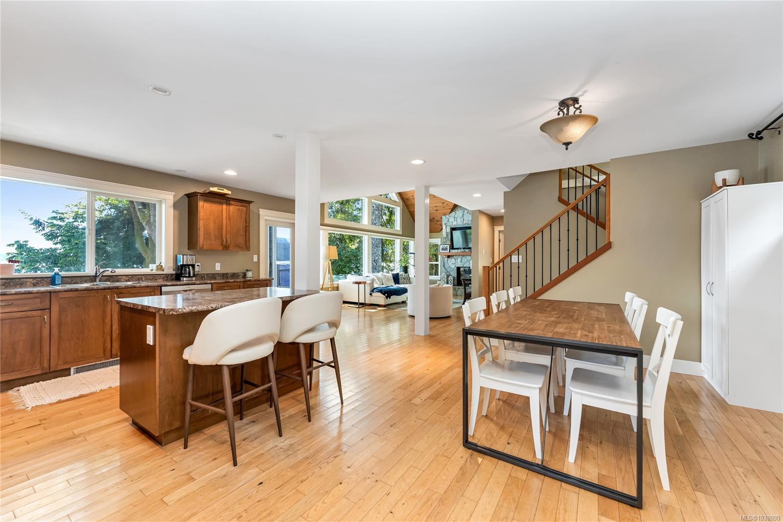 9724 Marble Bay Rd
