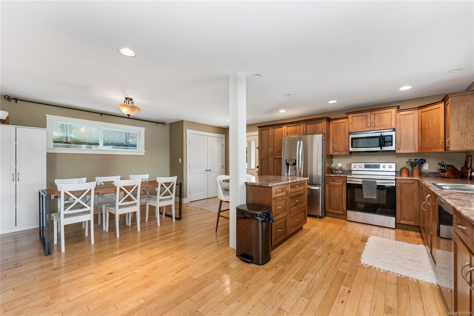 9724 Marble Bay Rd
