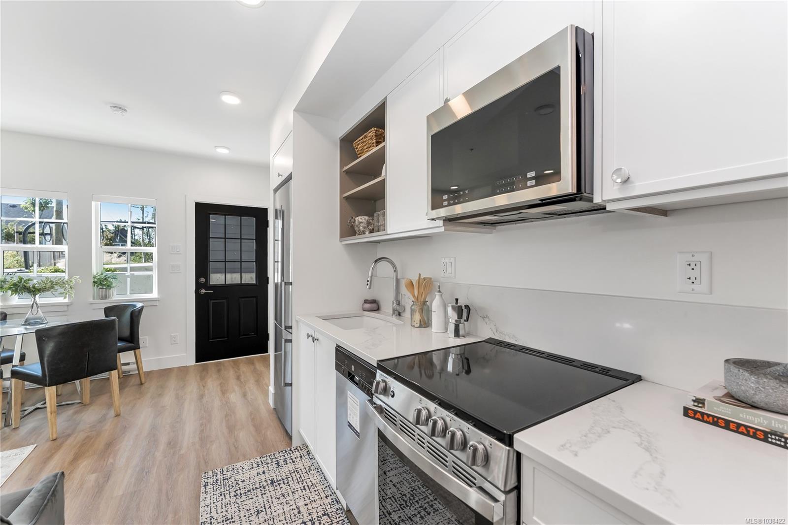 102A-1224 Richardson St Unit: #102A