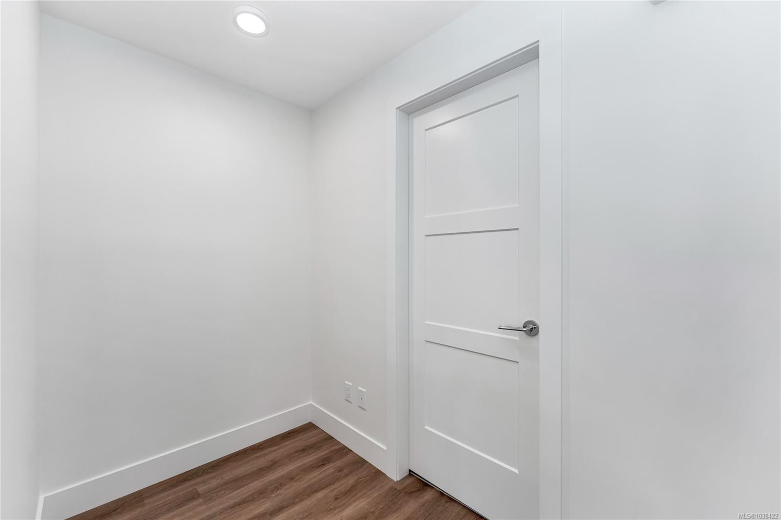 102A-1224 Richardson St Unit: #102A