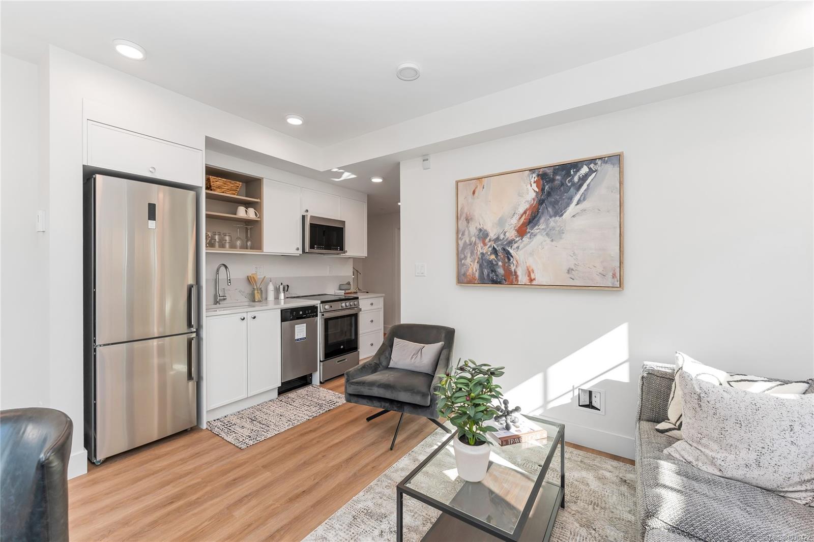 102A-1224 Richardson St Unit: #102A