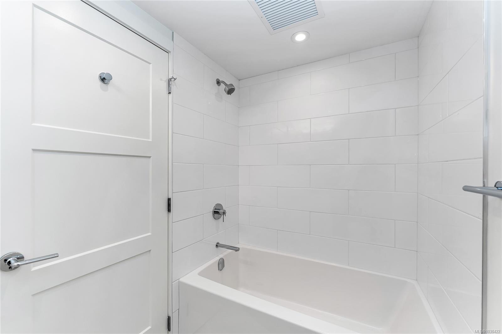 102A-1224 Richardson St Unit: #102A