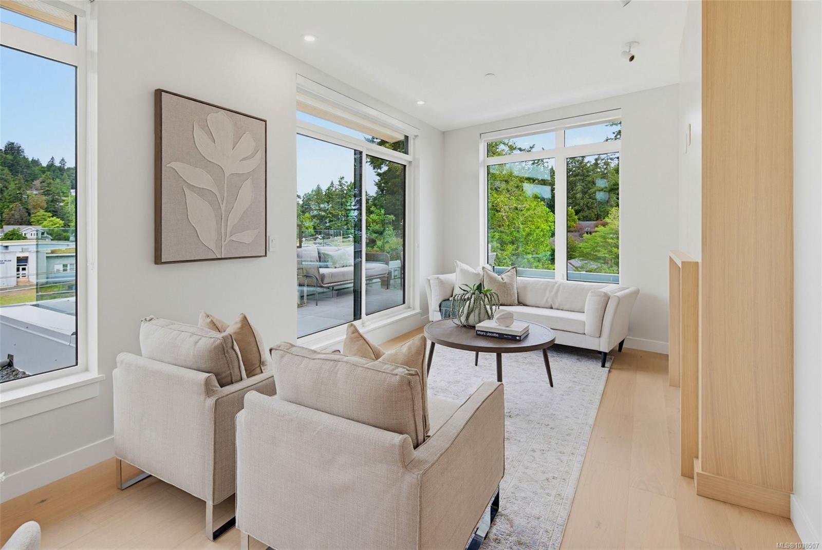 403-5229 Cordova Bay Rd Unit: #PH 403