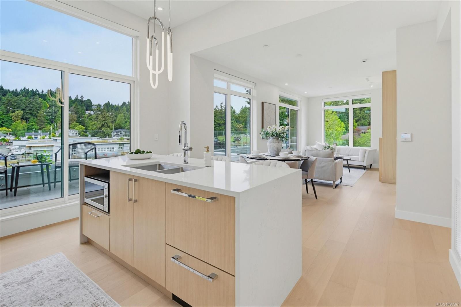 403-5229 Cordova Bay Rd Unit: #PH 403
