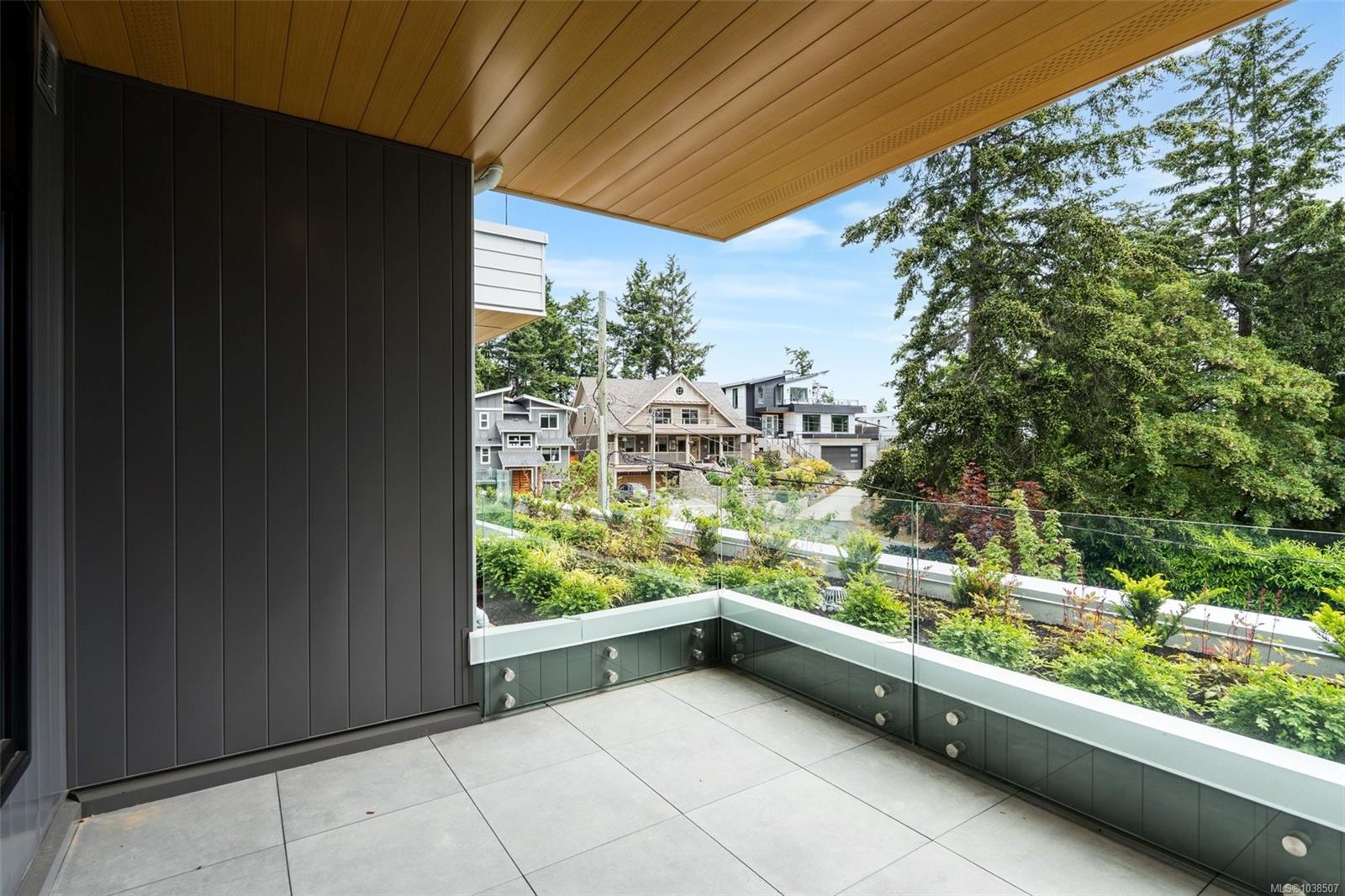 403-5229 Cordova Bay Rd Unit: #PH 403