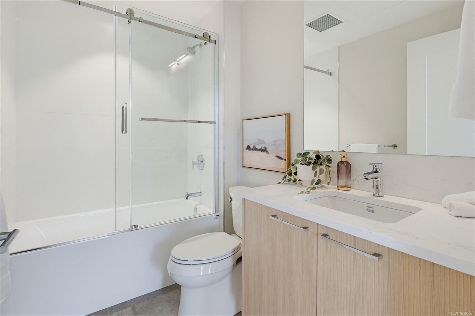 403-5229 Cordova Bay Rd Unit: #PH 403