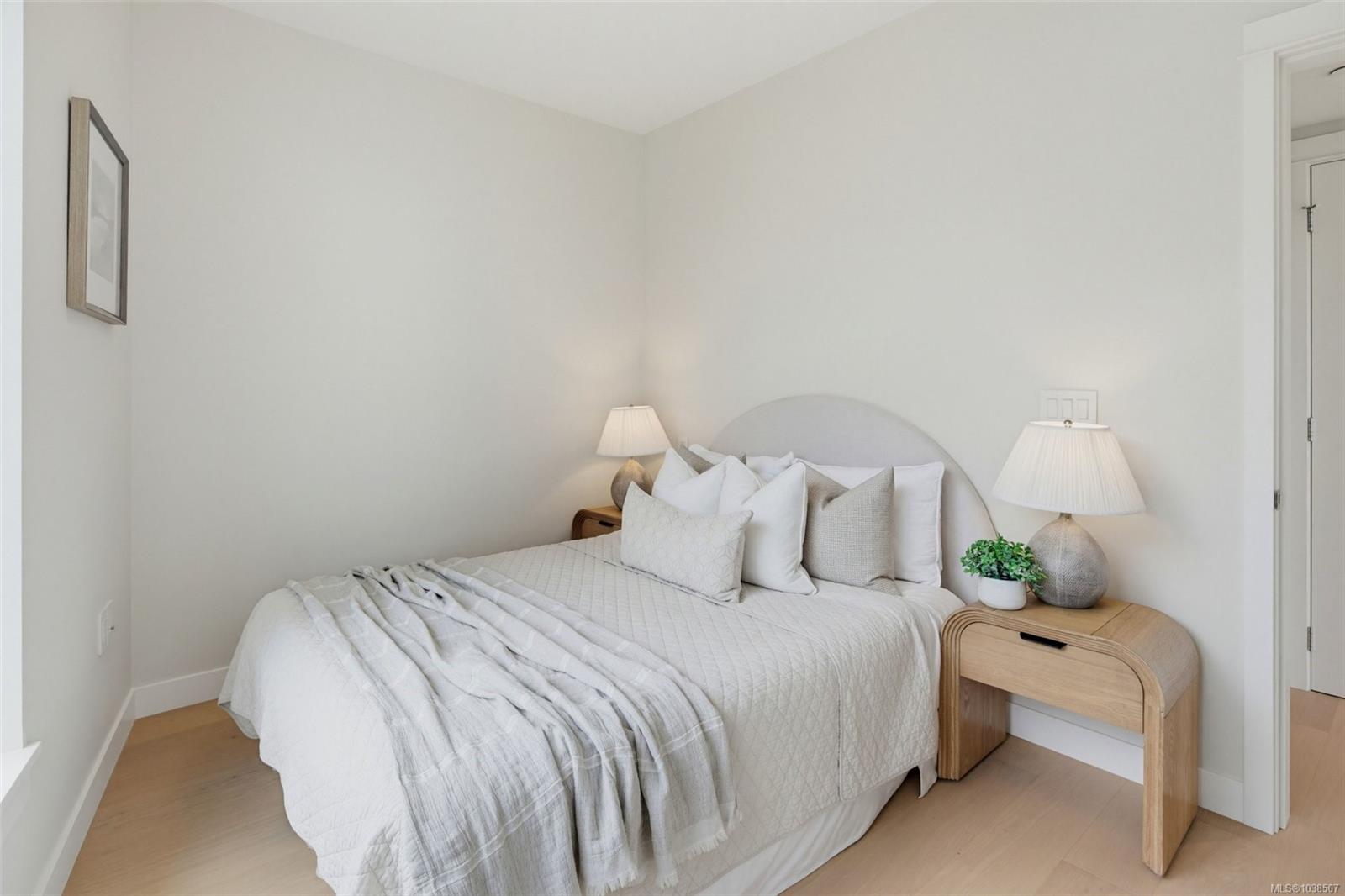 403-5229 Cordova Bay Rd Unit: #PH 403