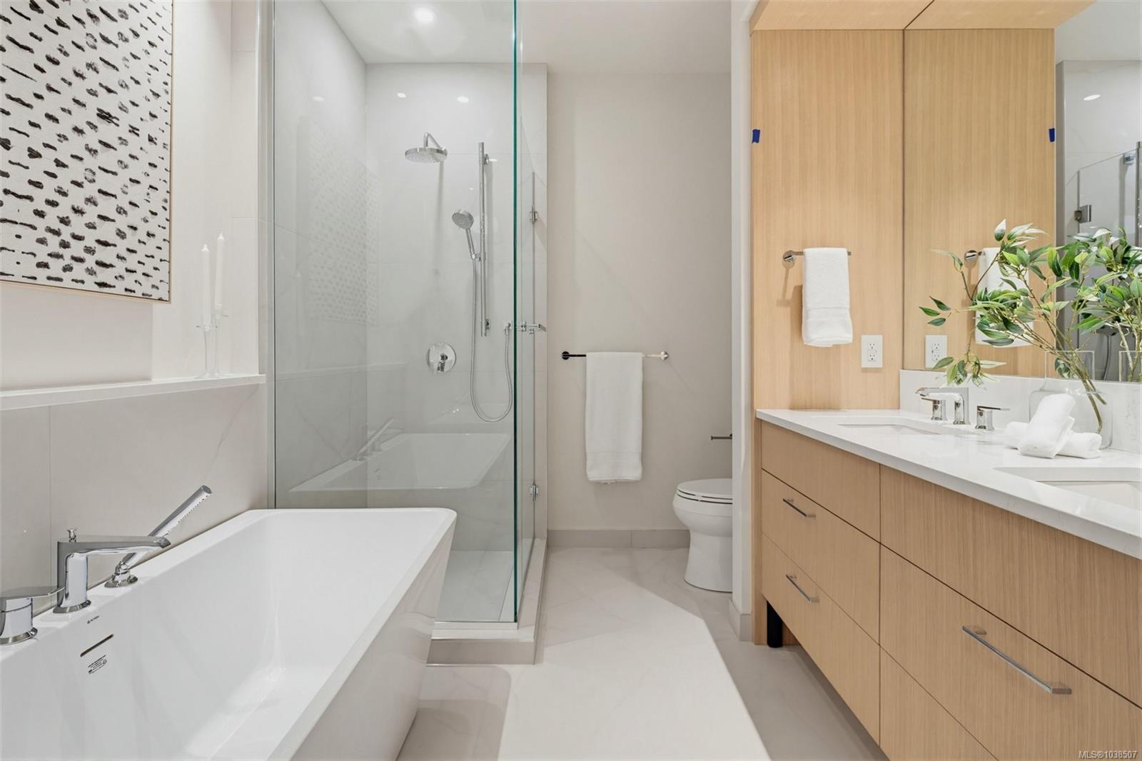 403-5229 Cordova Bay Rd Unit: #PH 403