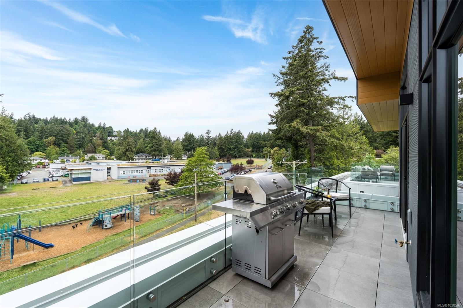 403-5229 Cordova Bay Rd Unit: #PH 403