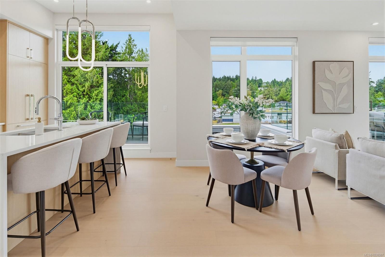 403-5229 Cordova Bay Rd Unit: #PH 403