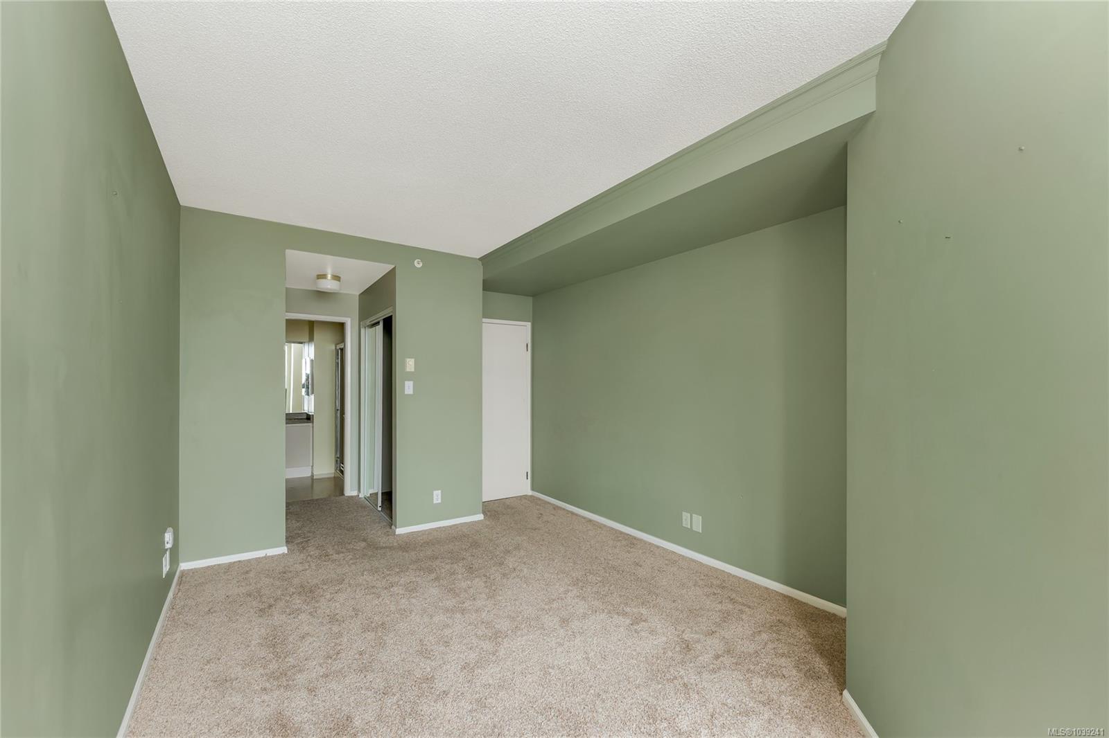 1020 View St #1004