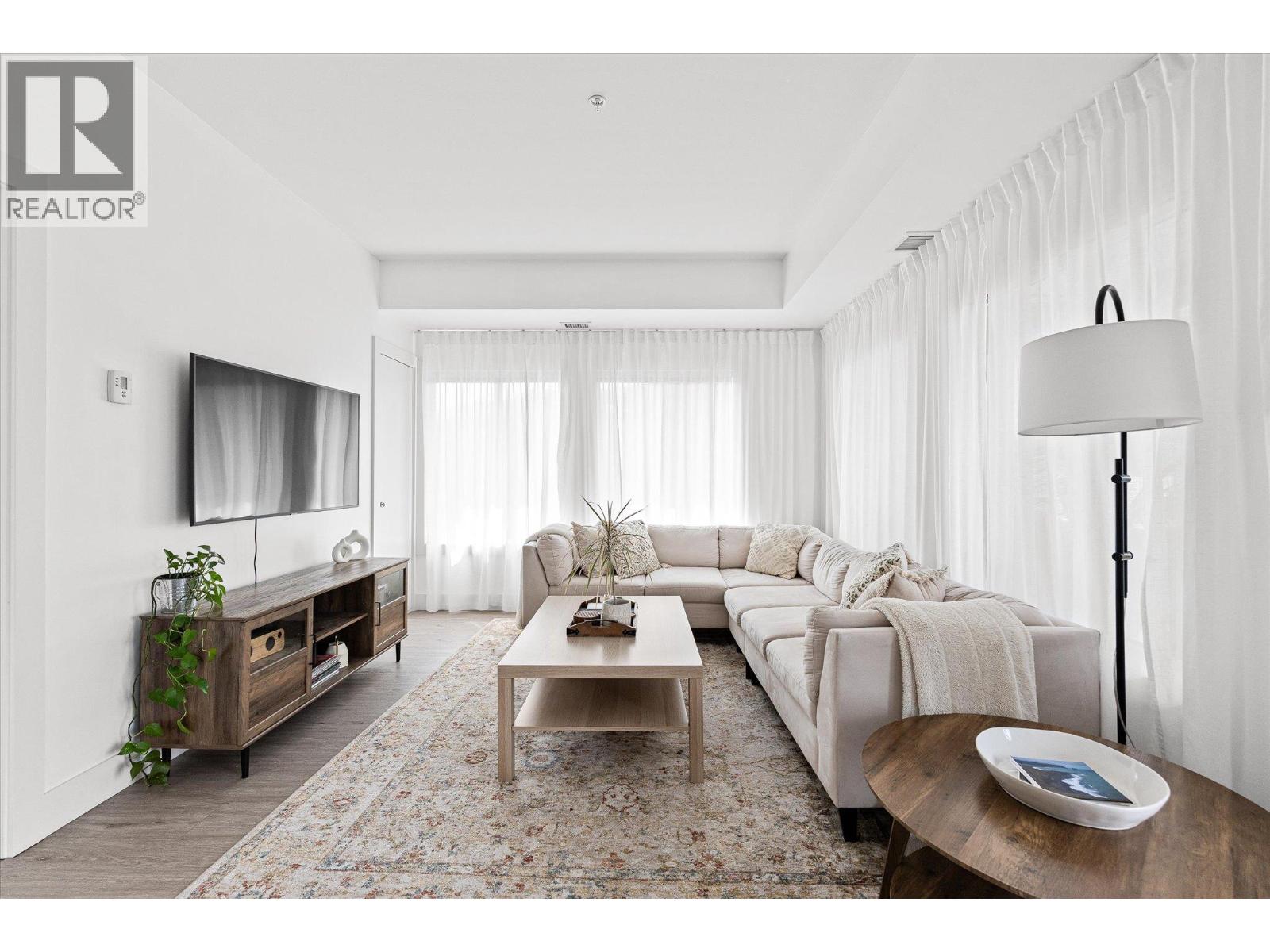 4380 Lakeshore Road Unit# 206