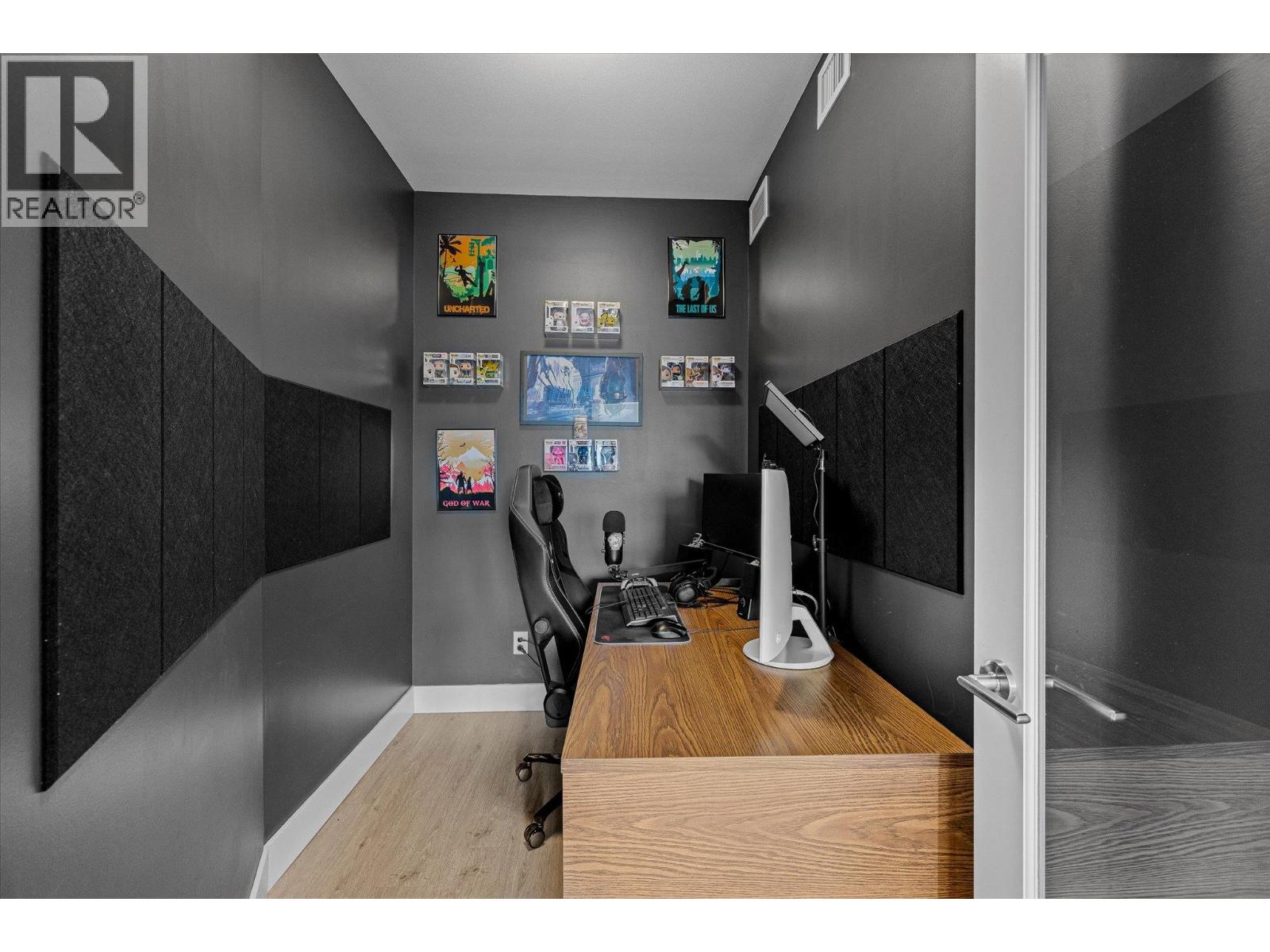 4380 Lakeshore Road Unit# 206