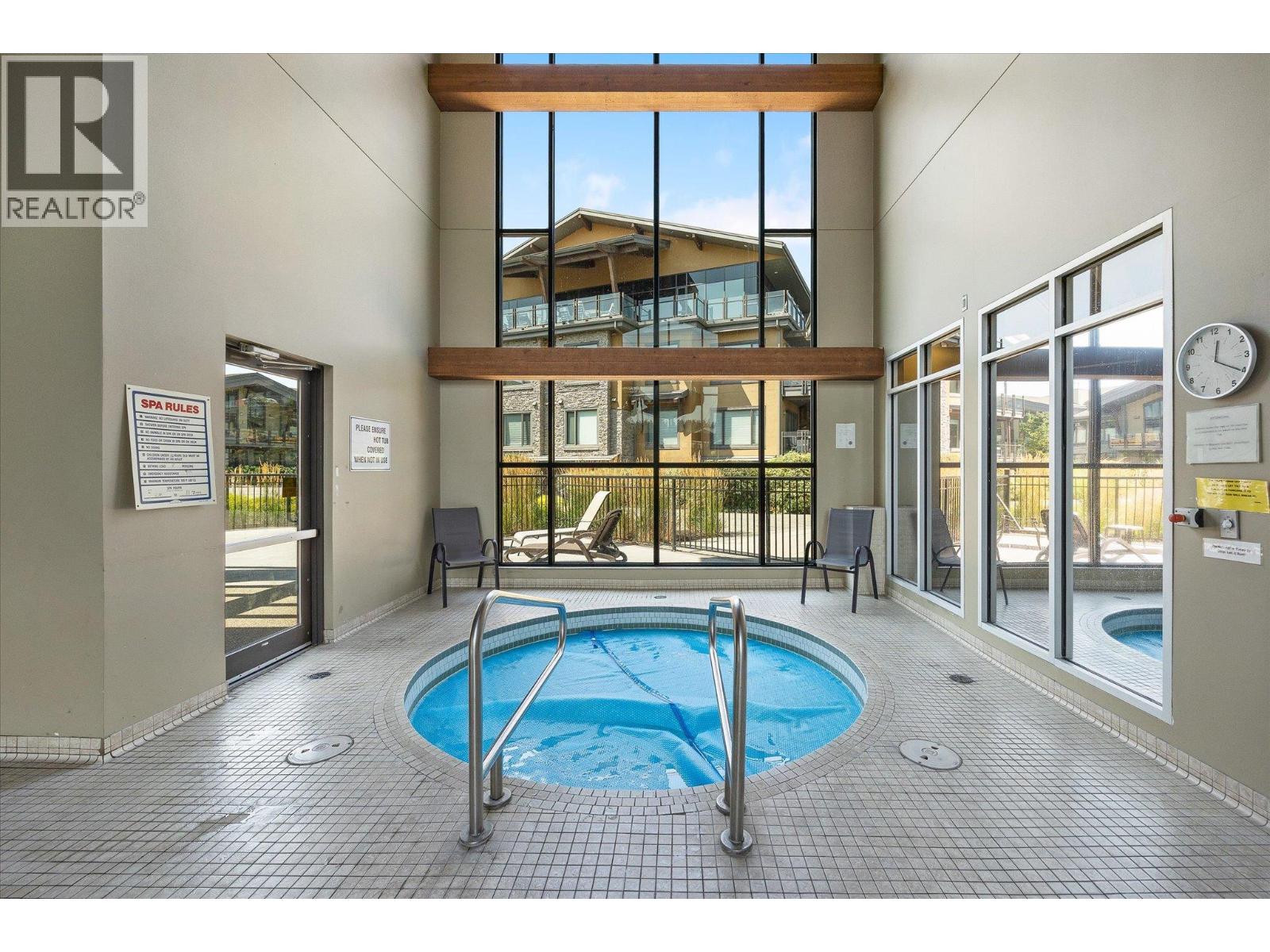 4380 Lakeshore Road Unit# 206