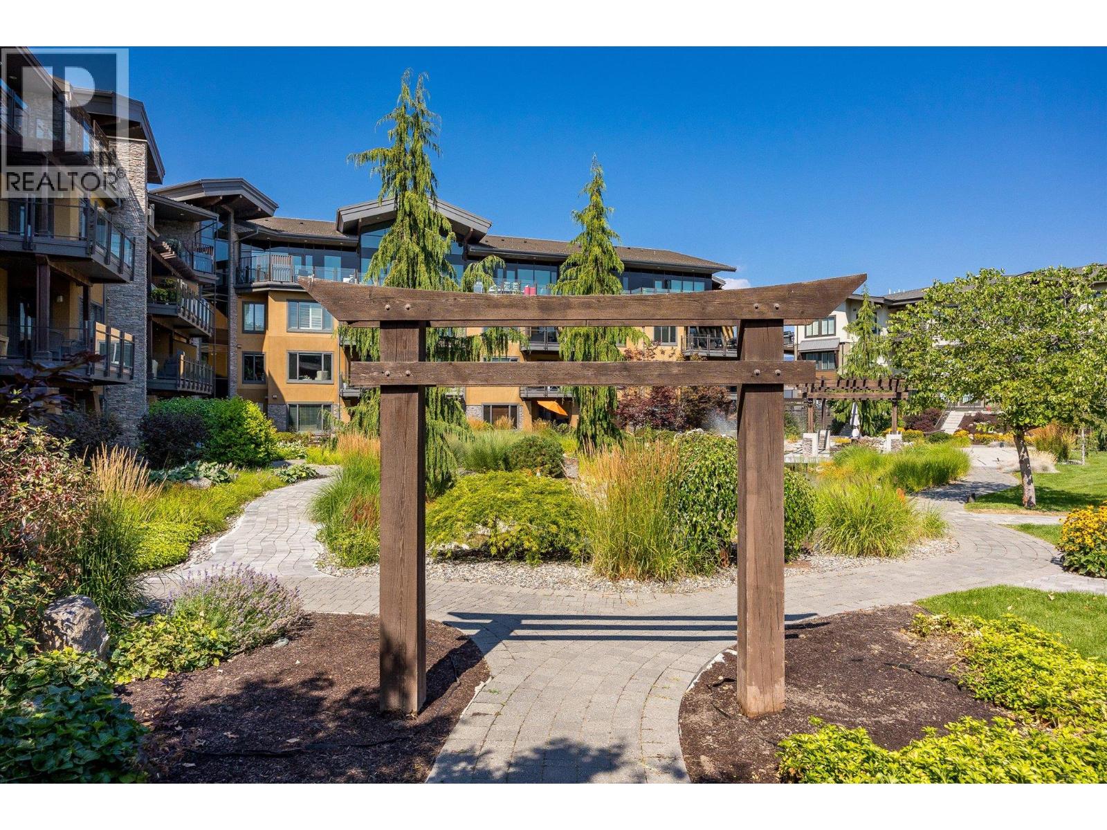 4380 Lakeshore Road Unit# 206