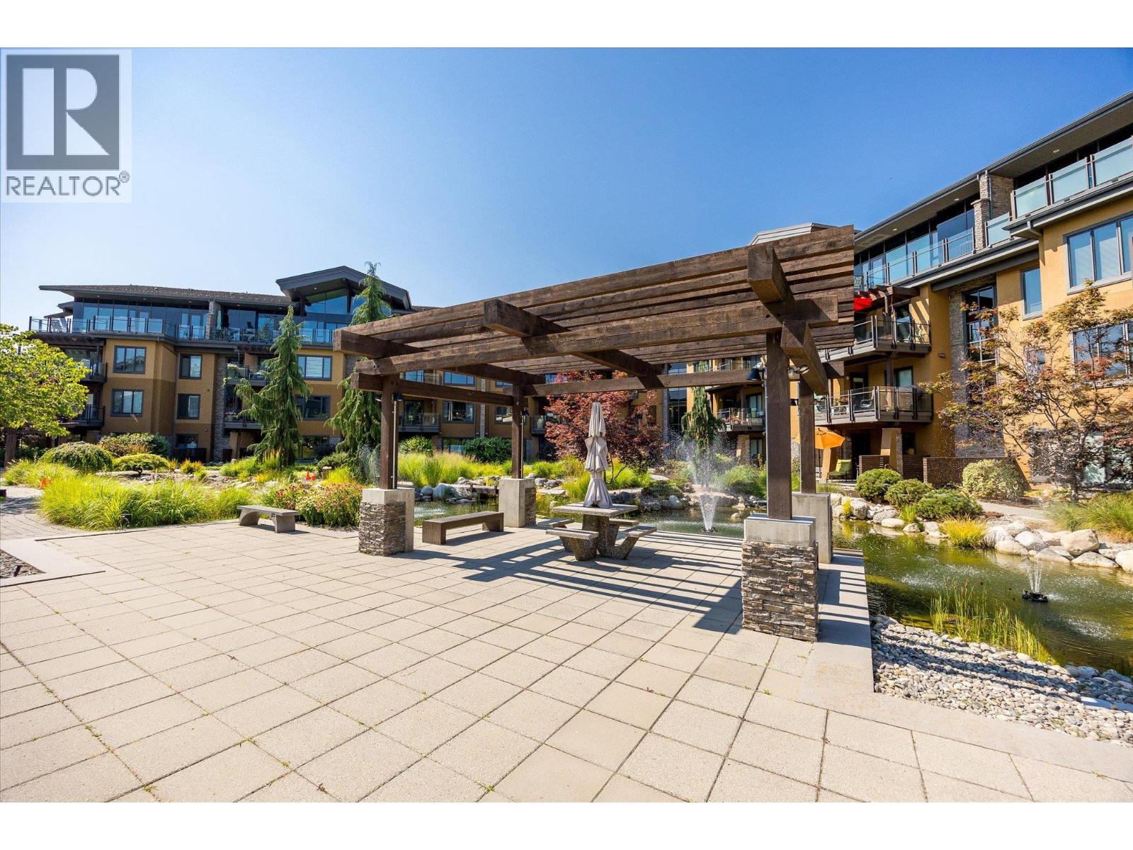4380 Lakeshore Road Unit# 206