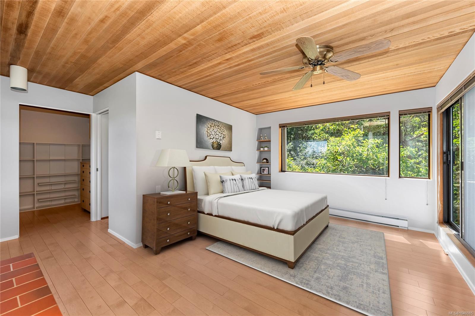 260 Moss Hill Pl