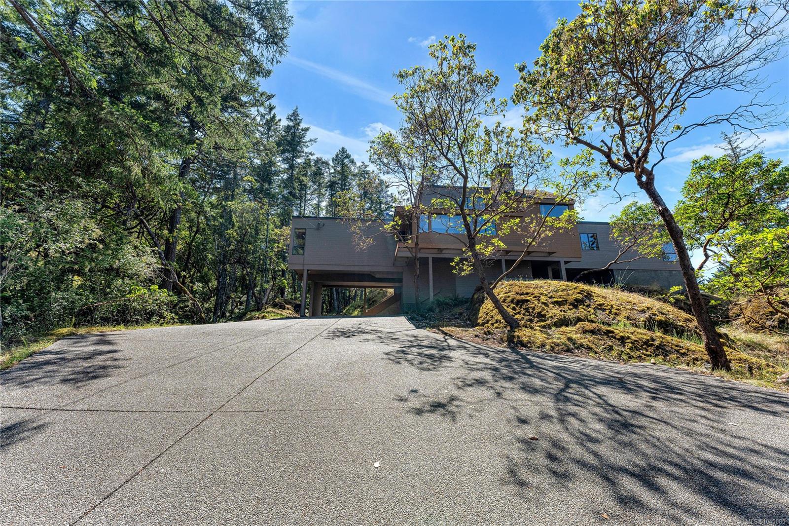 260 Moss Hill Pl