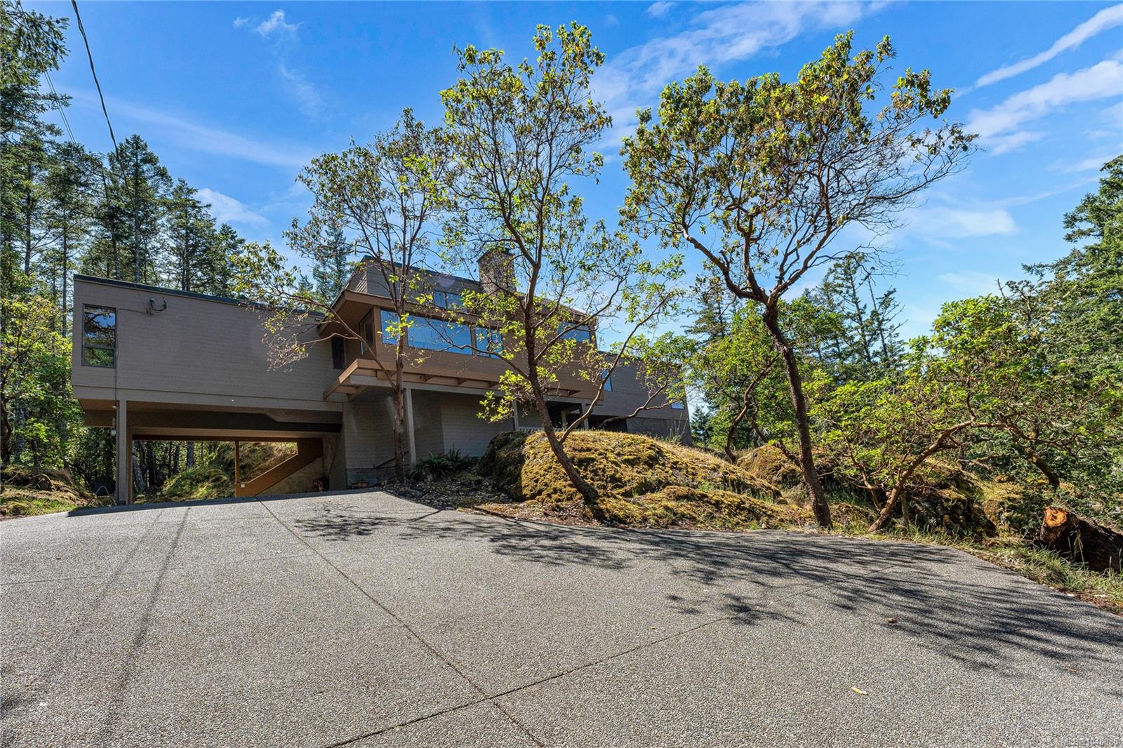 260 Moss Hill Pl