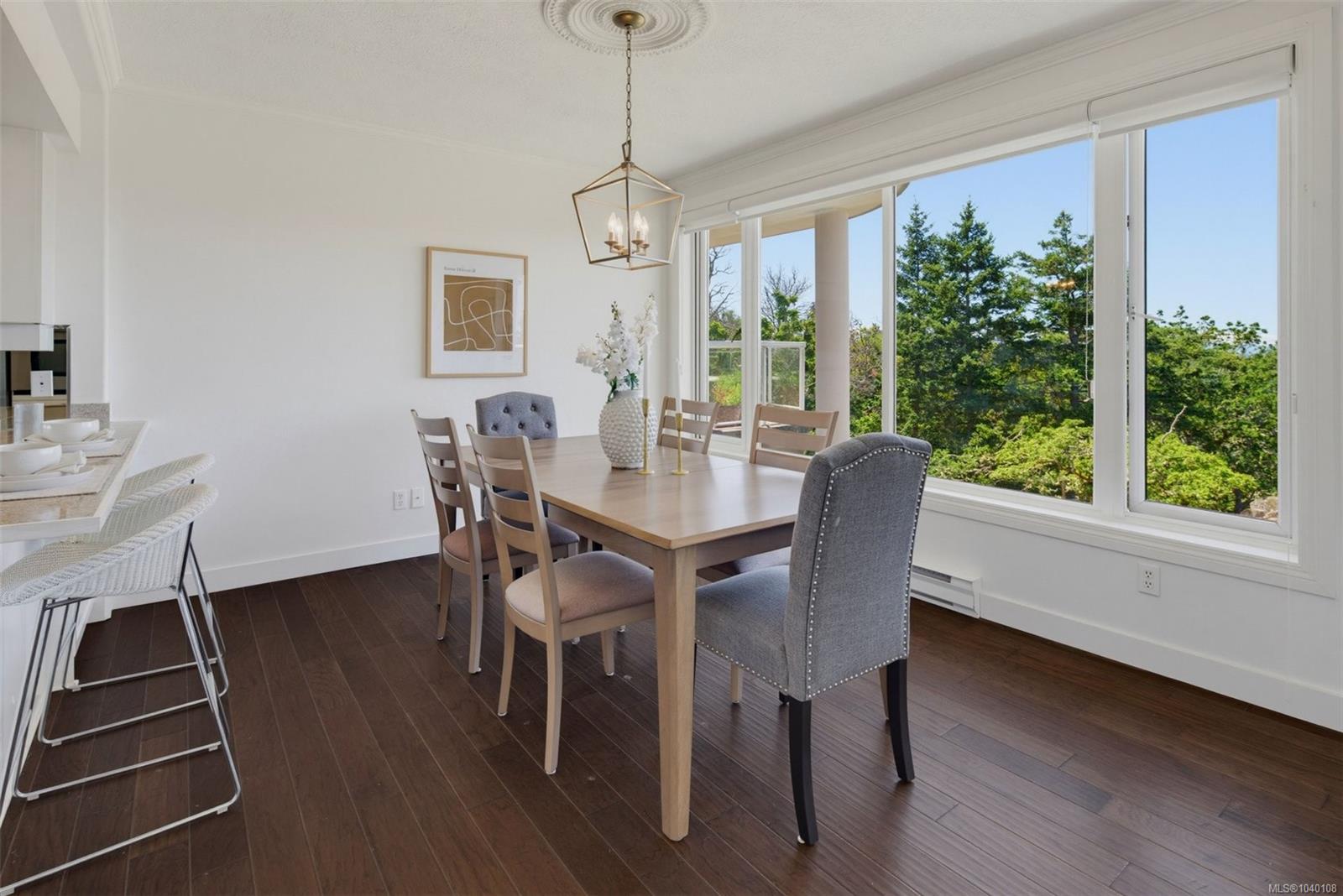2829 Arbutus Rd #PH52