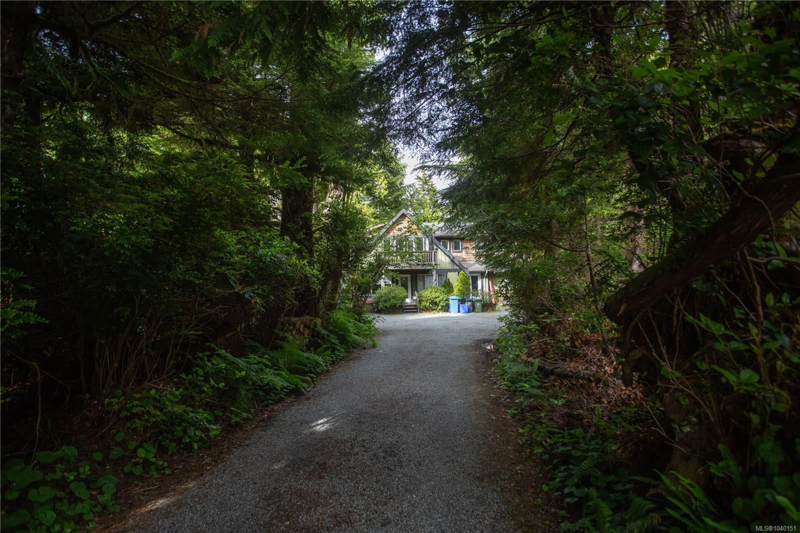 1228 Howard Dr