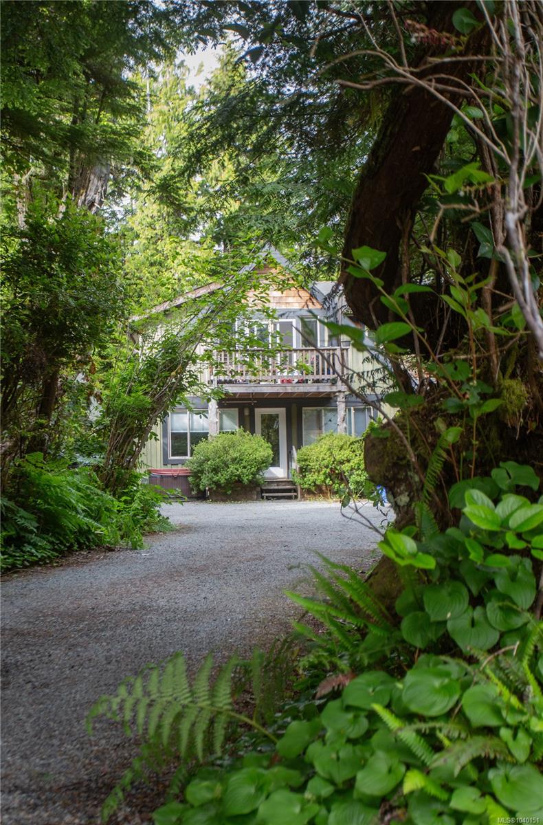 1228 Howard Dr