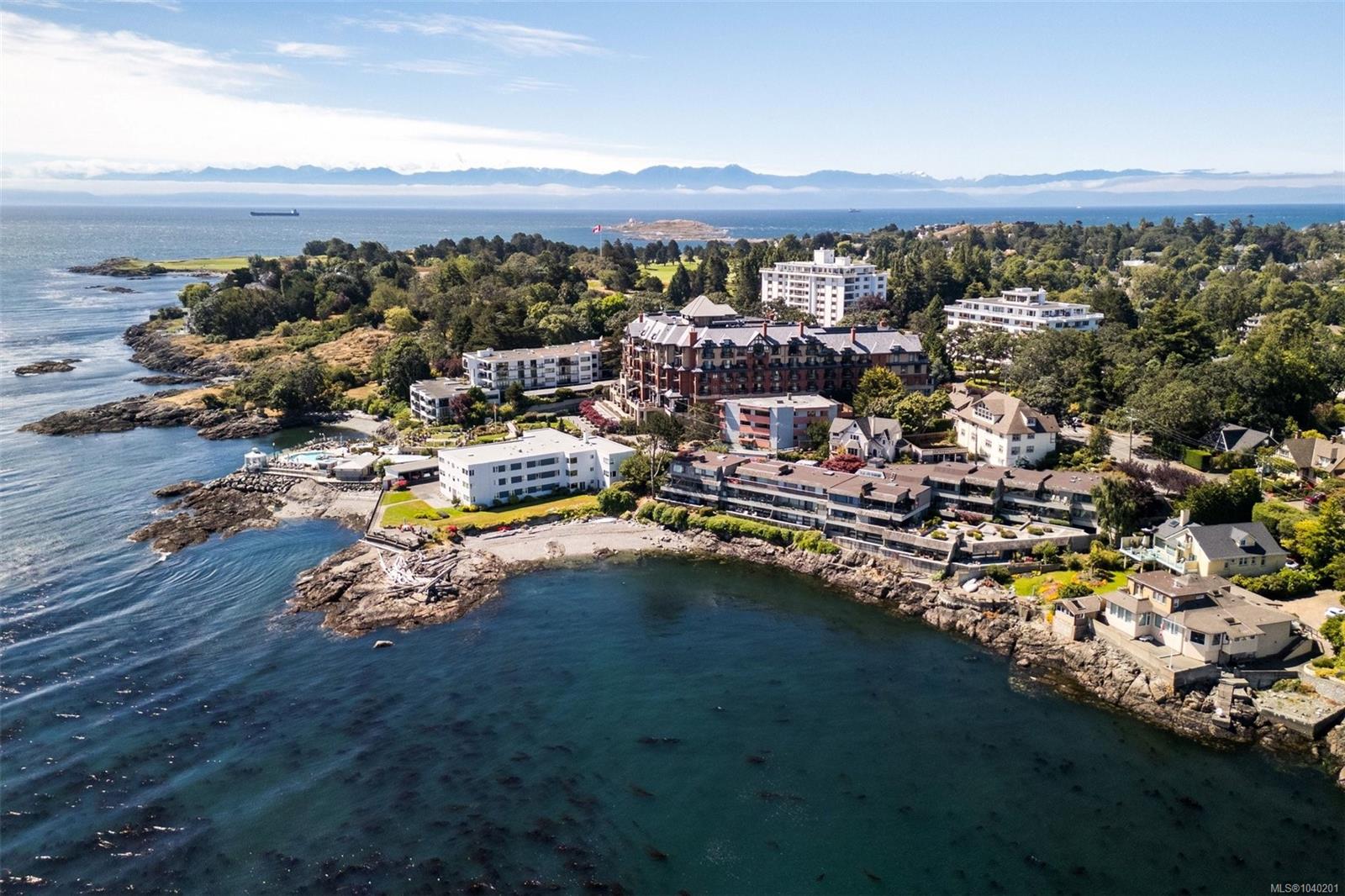 1211 Beach Dr #103