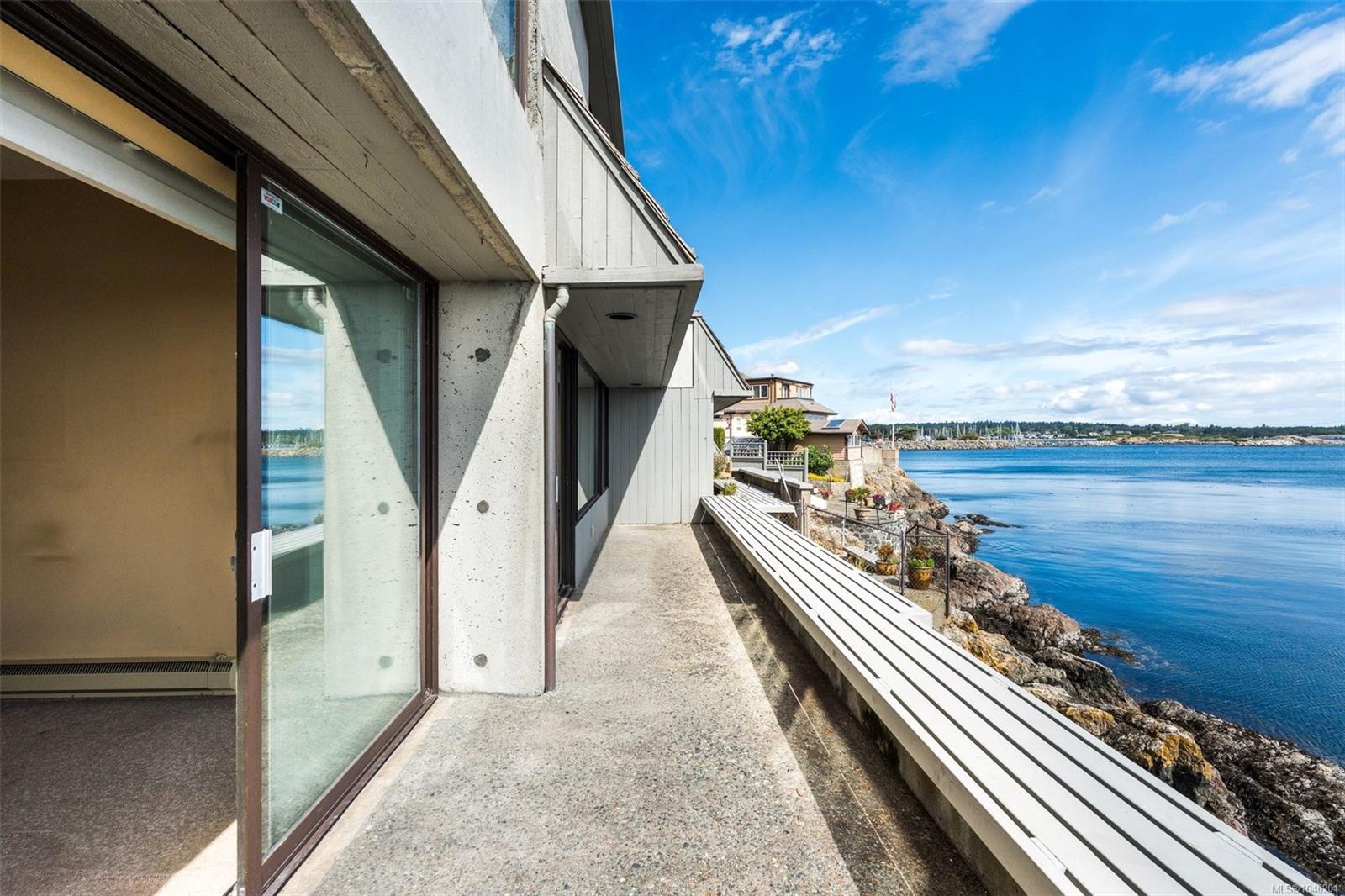 1211 Beach Dr #103