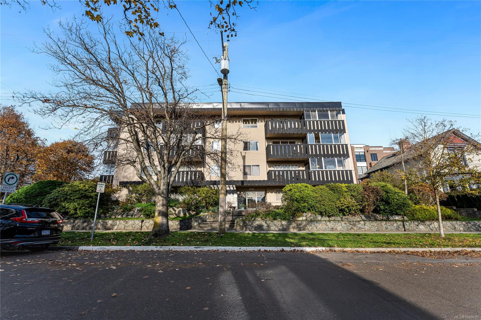 1000 McClure St #302