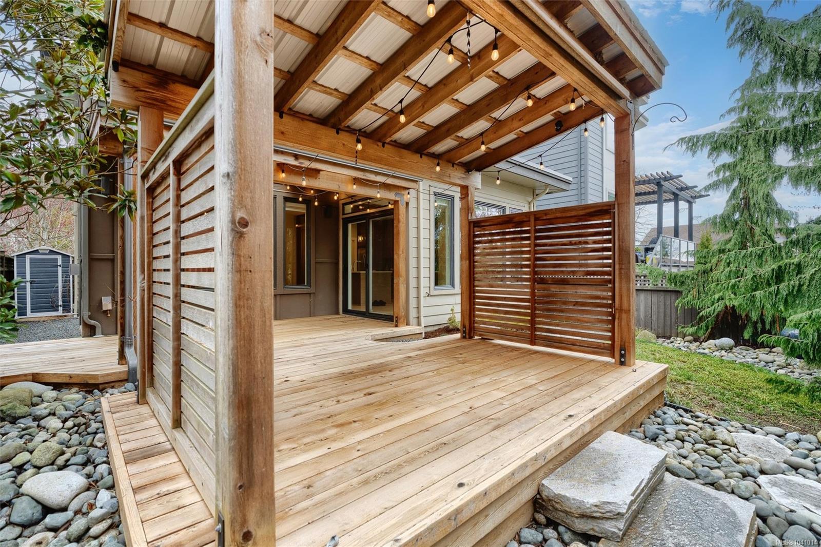 433 Regency Pl
