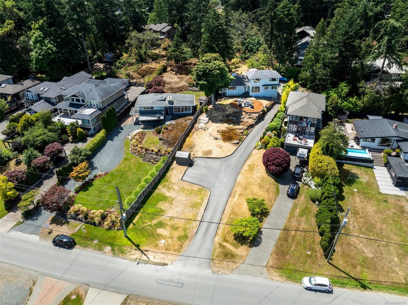 5270 Parker Ave