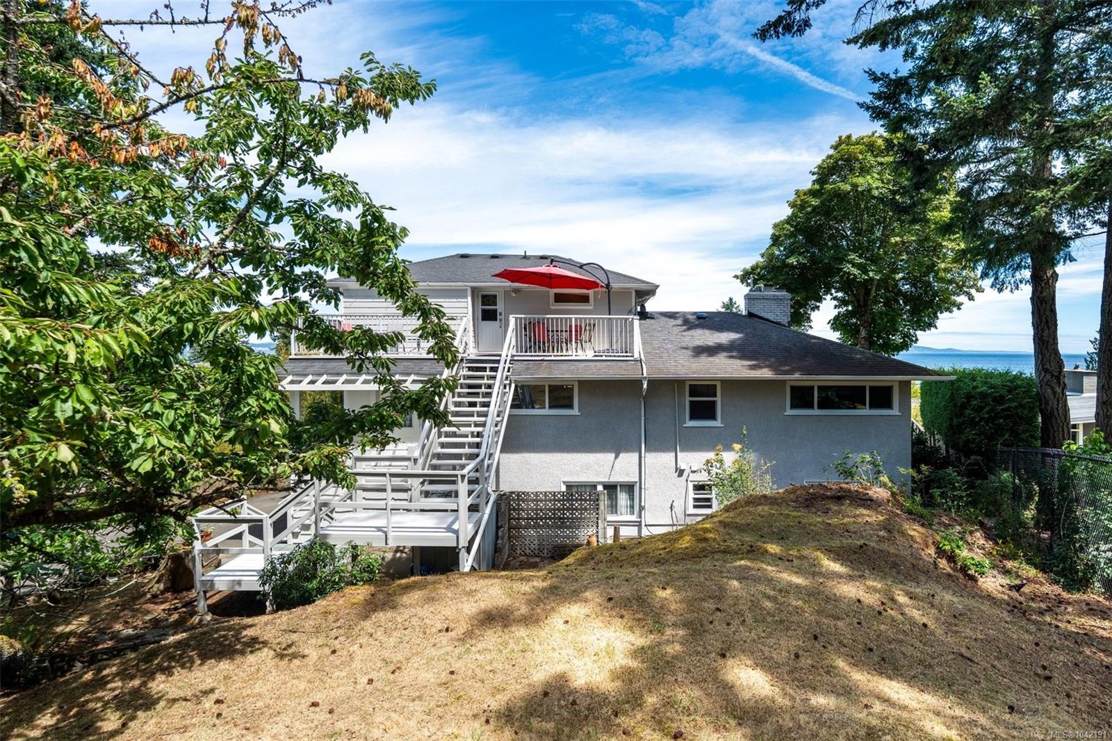 5270 Parker Ave