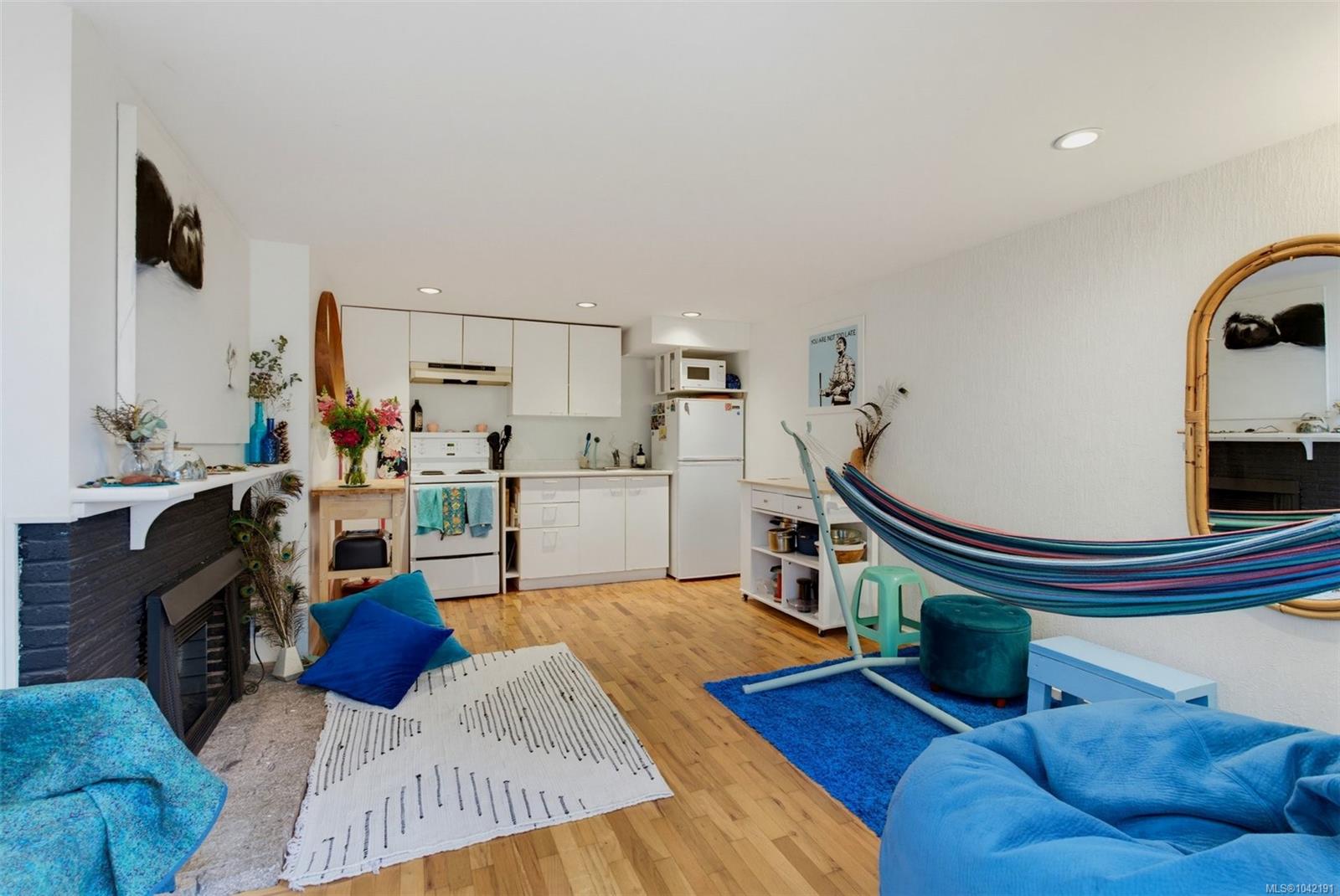 5270 Parker Ave