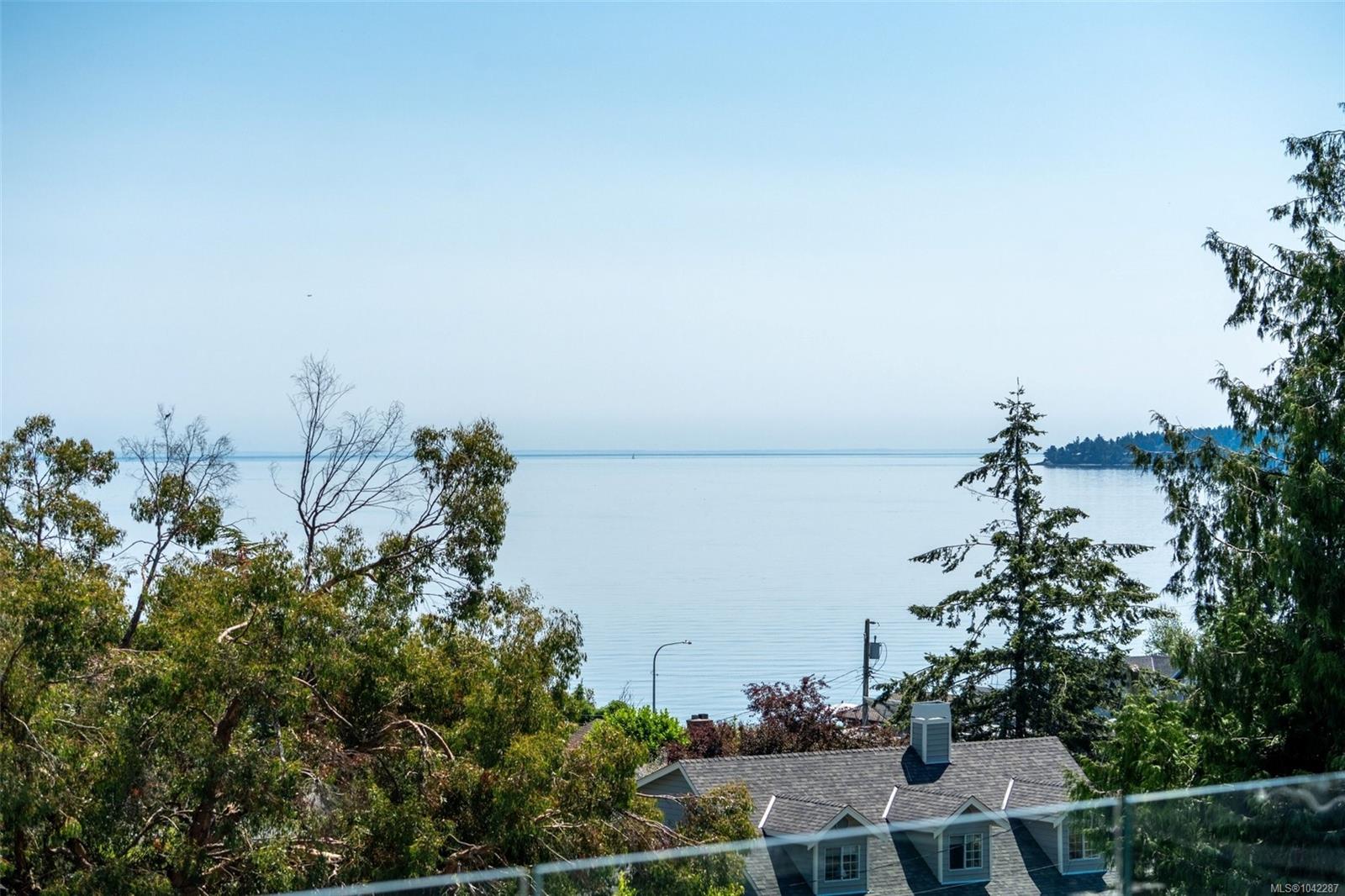 5229 Cordova Bay Rd #PH 404