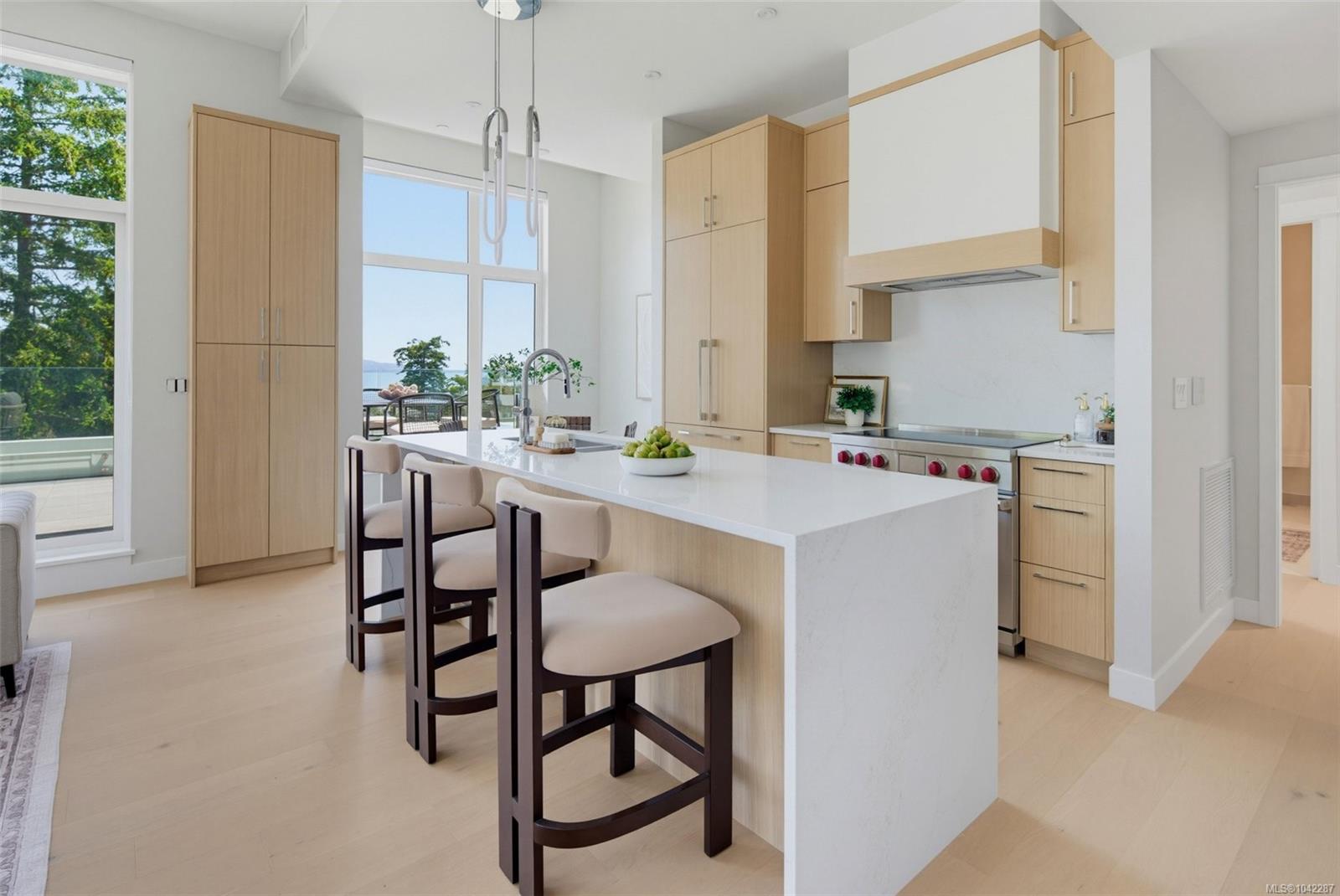5229 Cordova Bay Rd #PH 404
