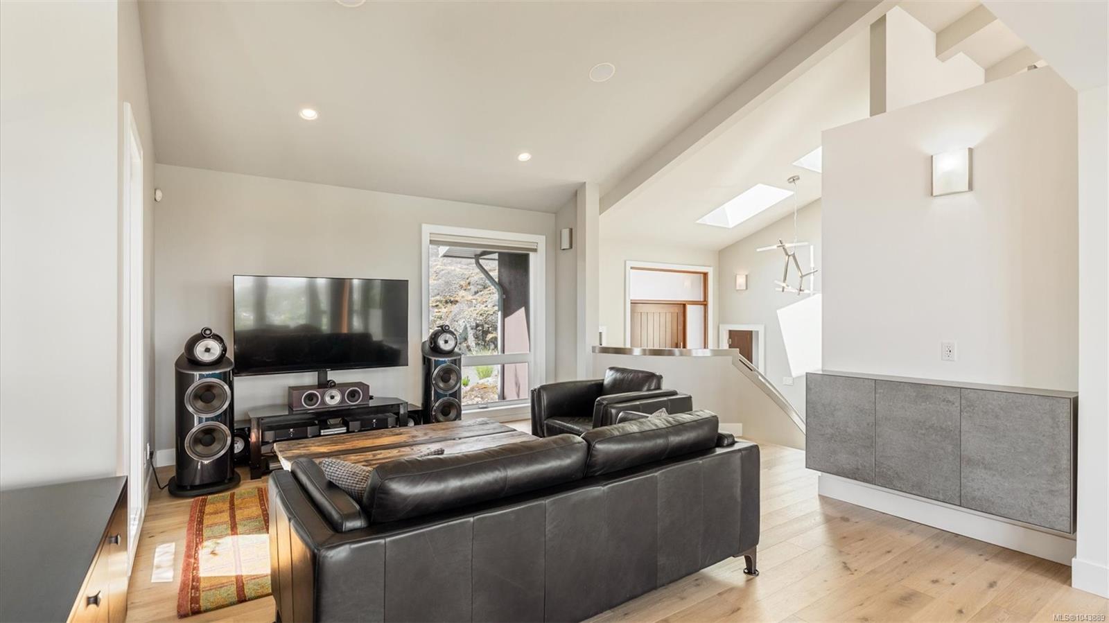 141 Denison Rd