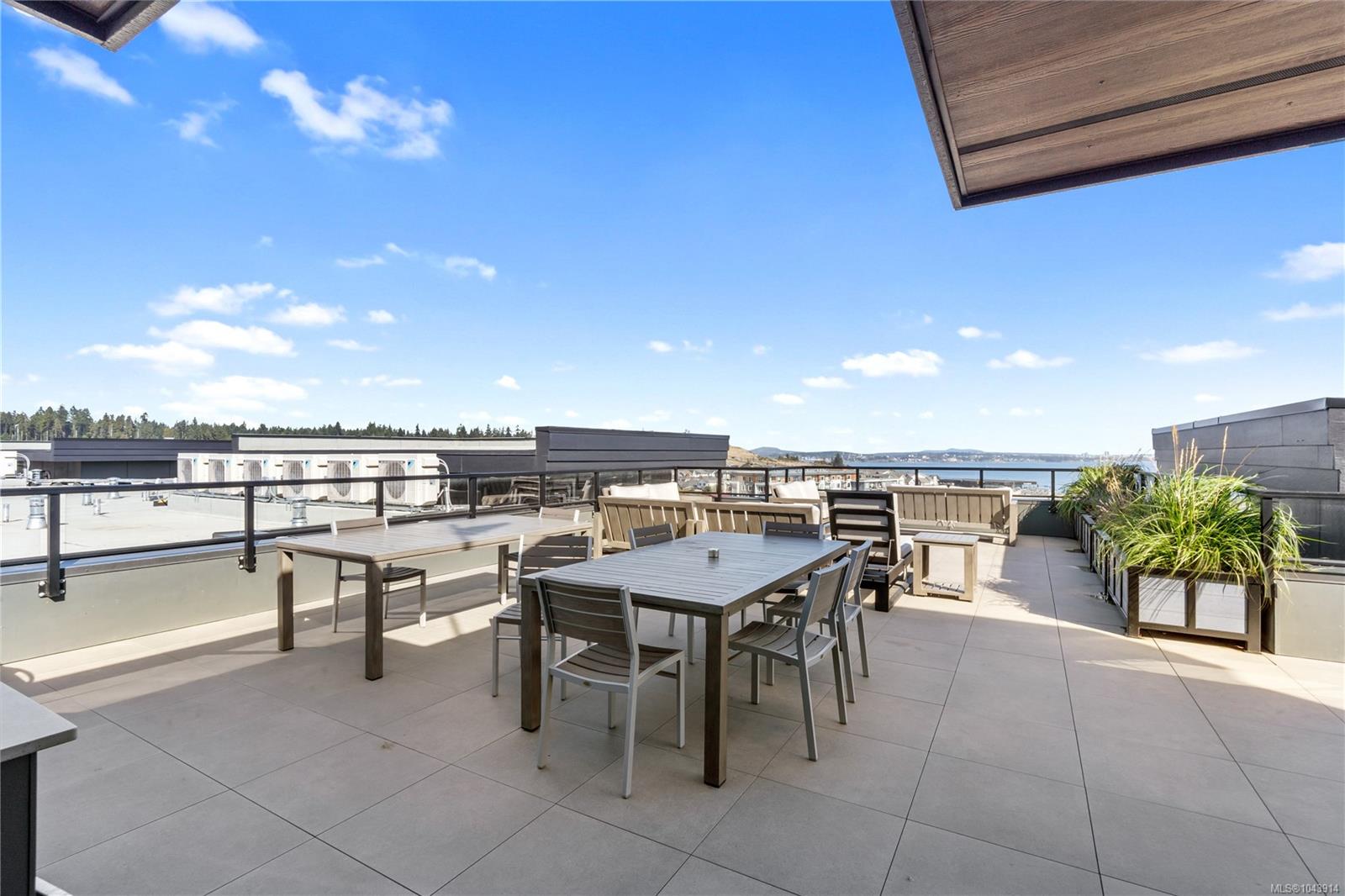 3564B Ryder Hesjedal Way #308